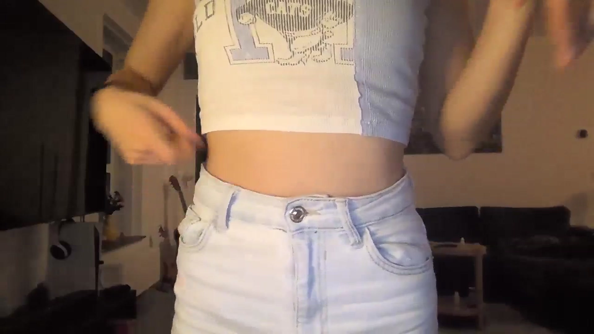 Gallery image thumbnail from EatMyKimchi's myfreecams stream on, 01/19/2024, 17:08 image 20 of 20
