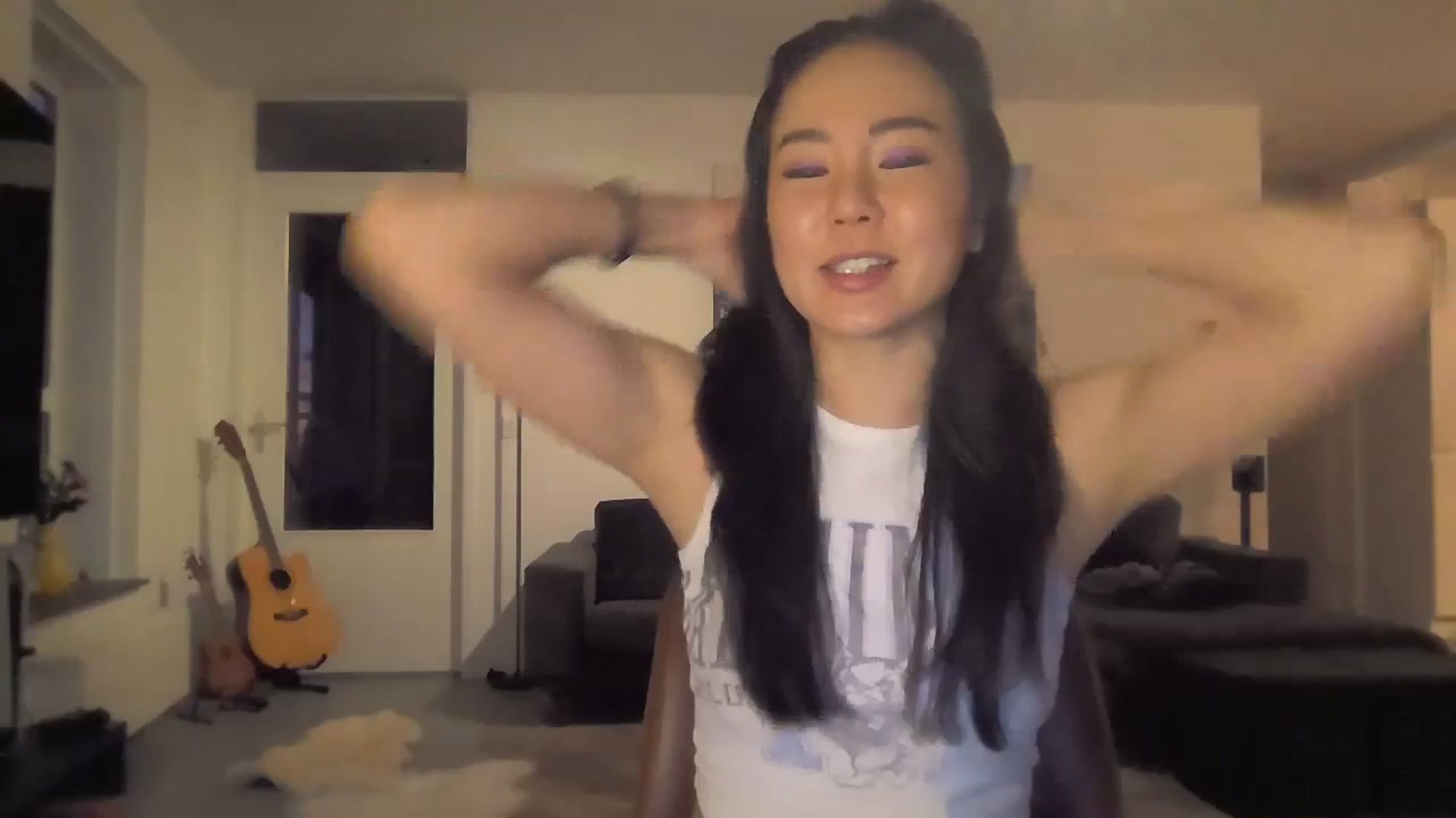 Gallery image thumbnail from EatMyKimchi's myfreecams stream on, 01/19/2024, 17:08 image 11 of 20