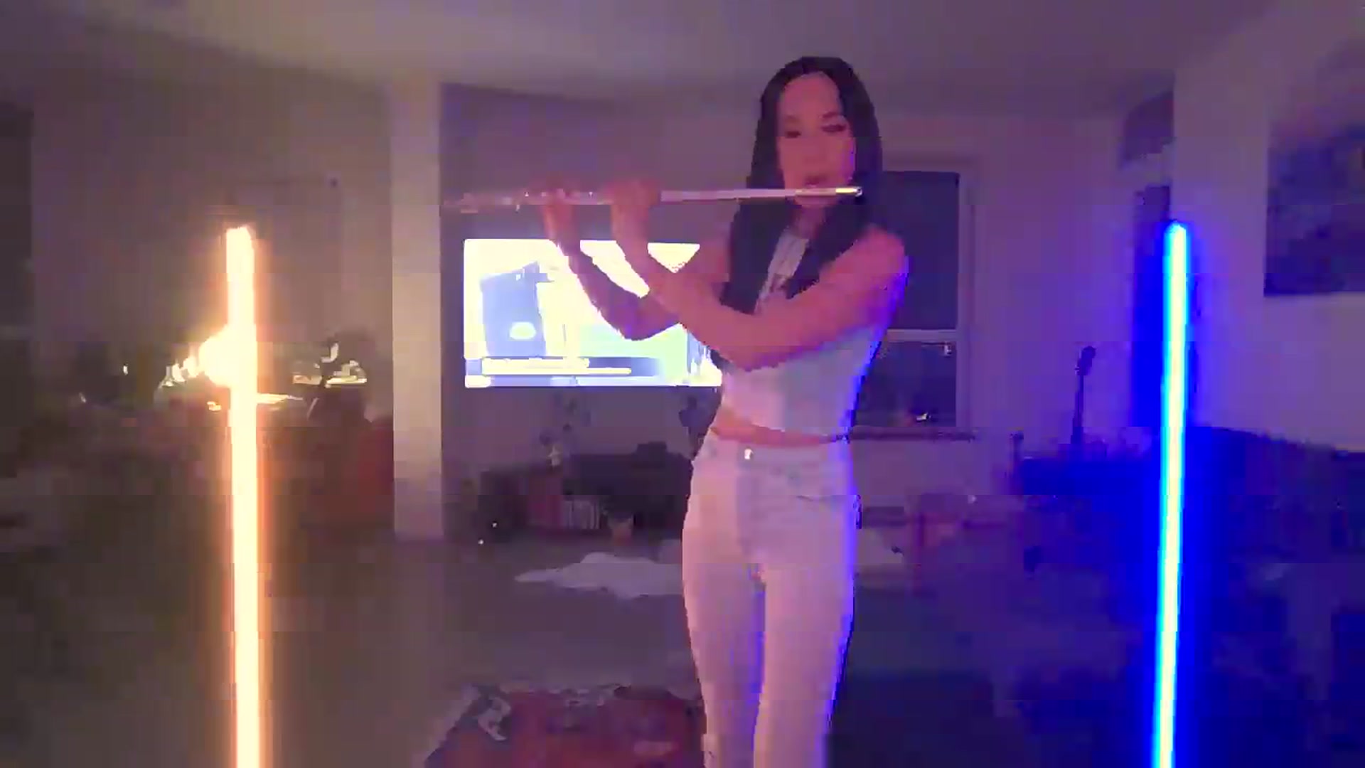 Gallery image thumbnail from EatMyKimchi's myfreecams stream on, 01/19/2024, 19:44 image 11 of 20