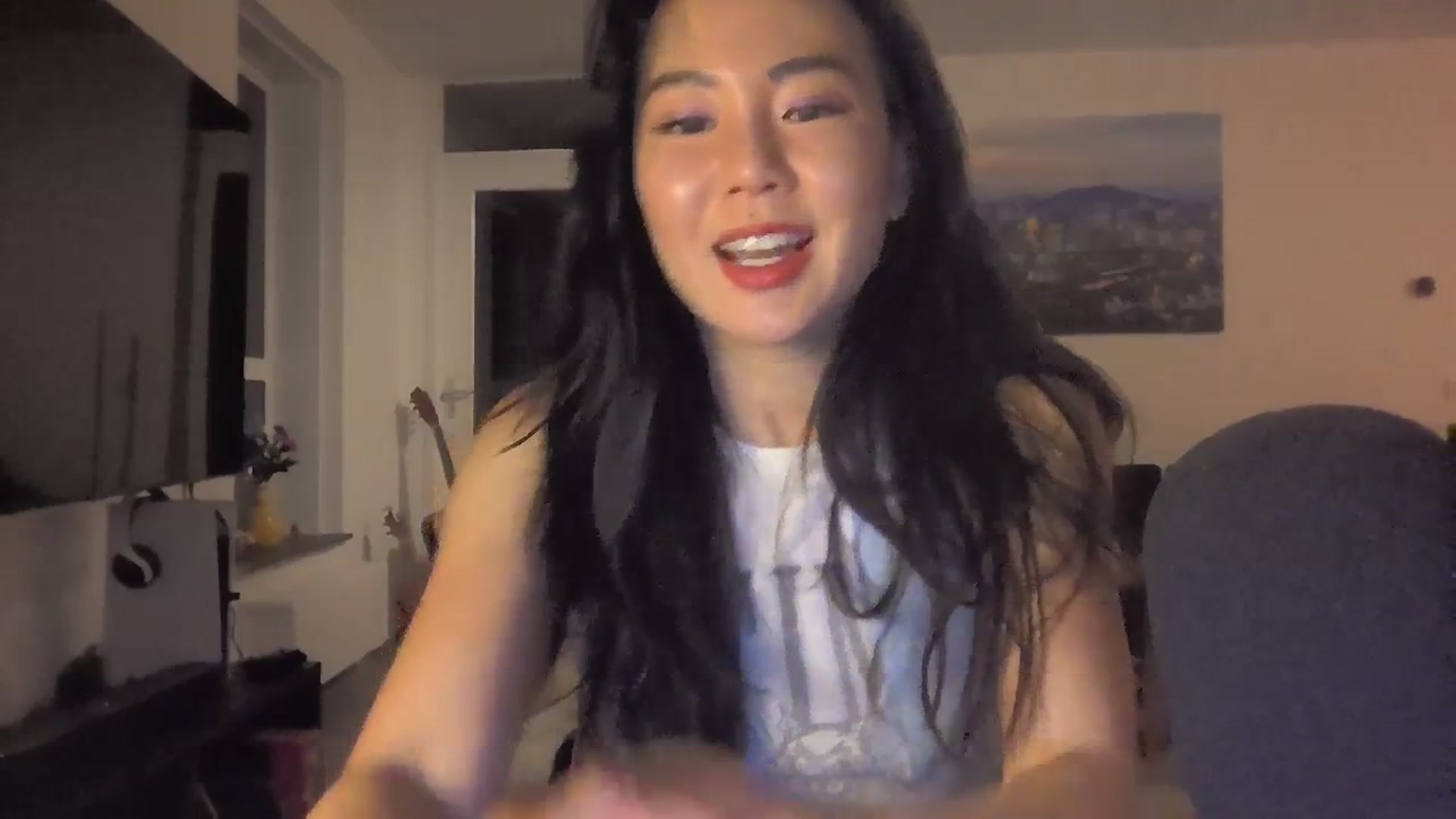 Gallery image thumbnail from EatMyKimchi's myfreecams stream on, 01/19/2024, 19:44 image 7 of 20