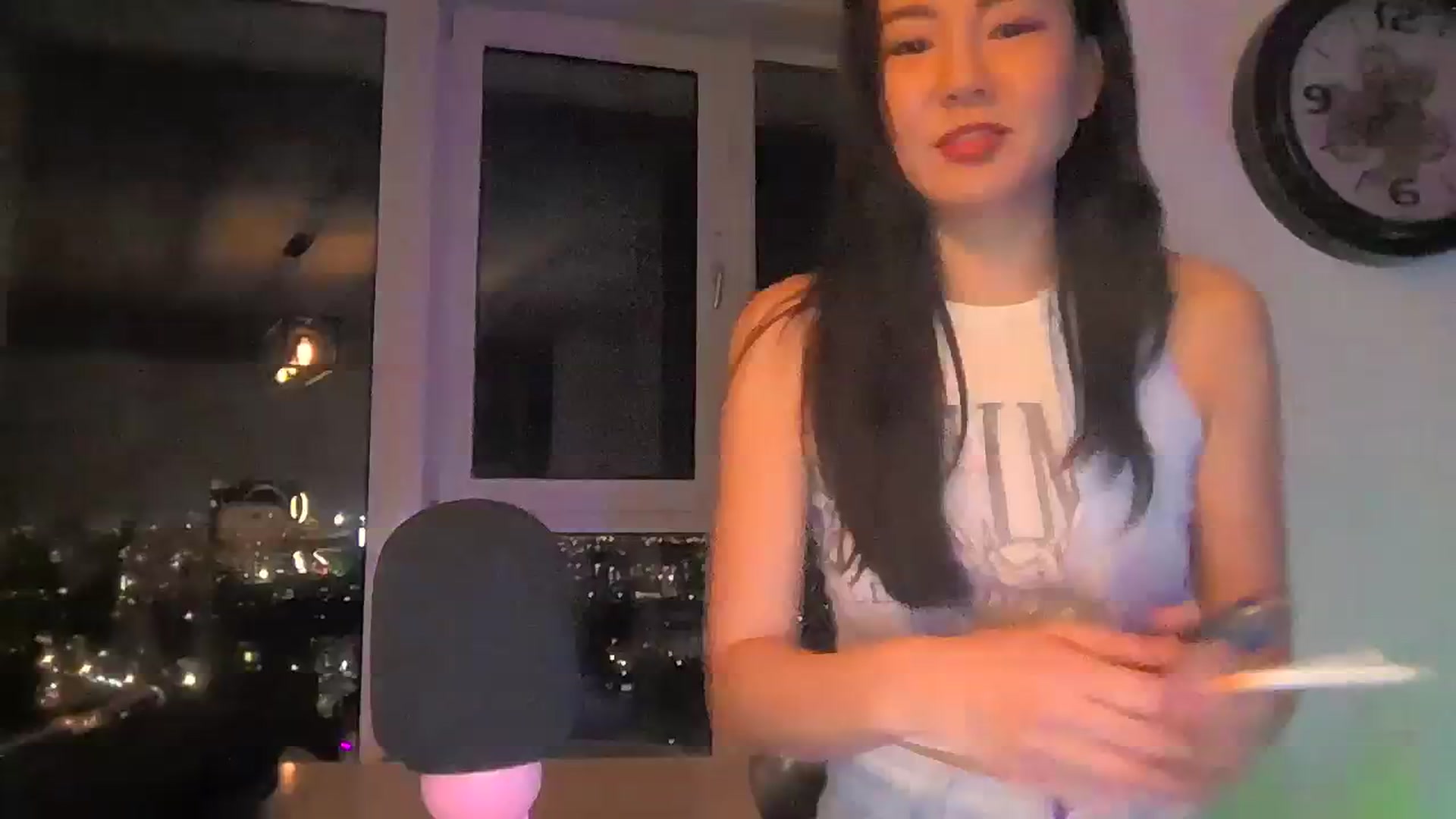 Gallery image thumbnail from EatMyKimchi's myfreecams stream on, 01/19/2024, 19:44 image 12 of 20