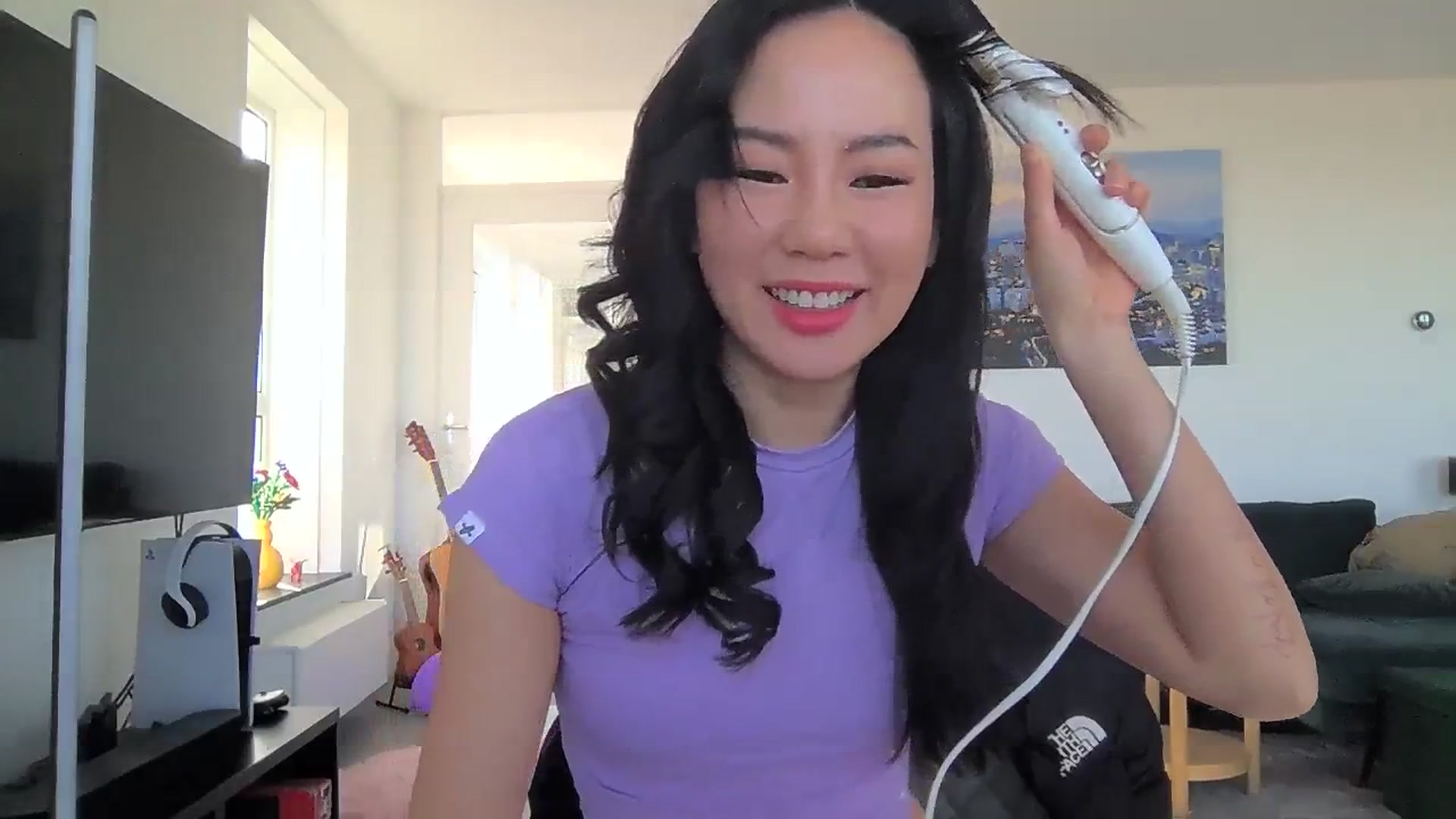 Gallery image thumbnail from EatMyKimchi's myfreecams stream on, 01/28/2024, 12:39 image 16 of 20