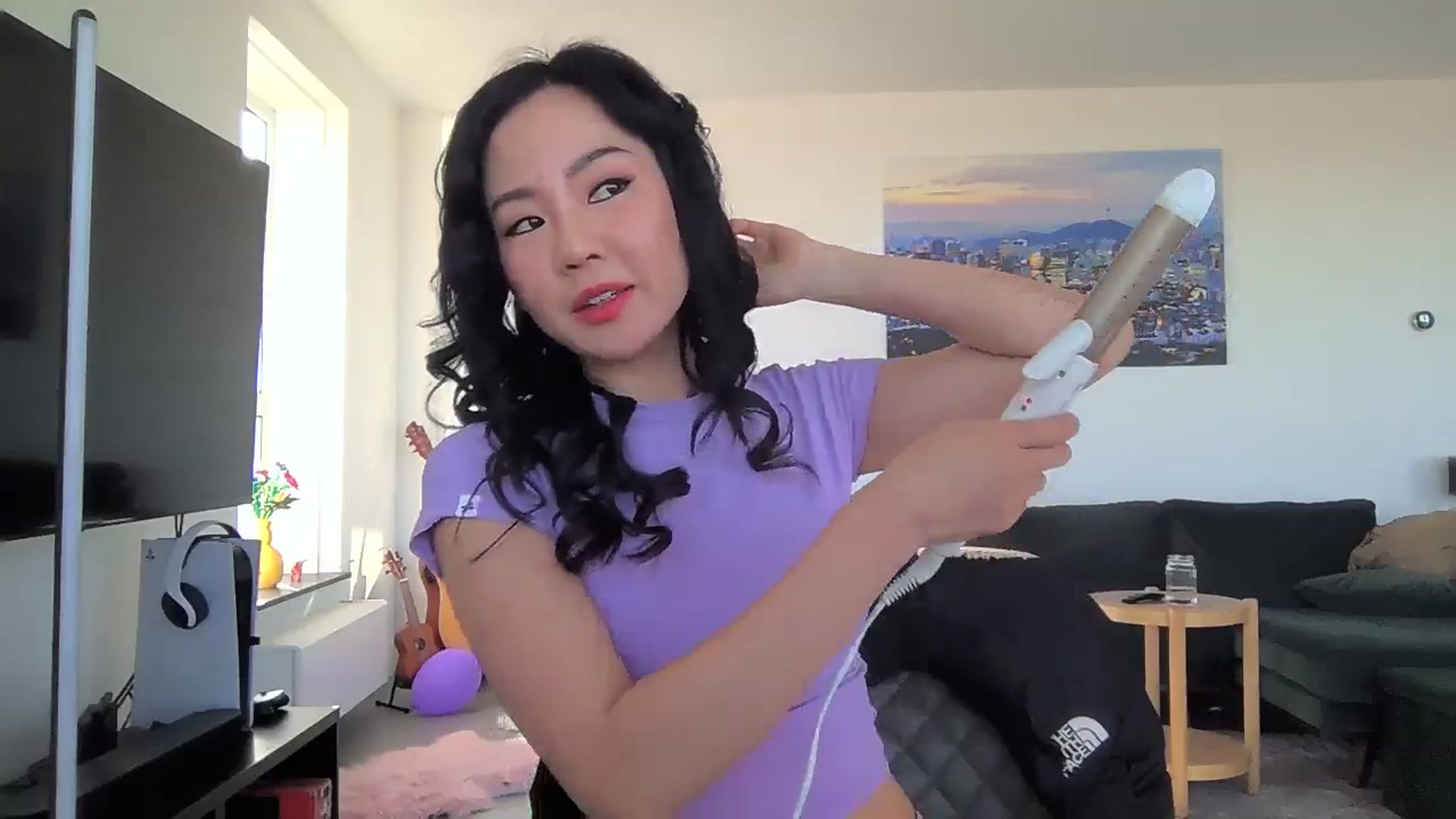 Gallery image thumbnail from EatMyKimchi's myfreecams stream on, 01/28/2024, 12:39 image 19 of 20