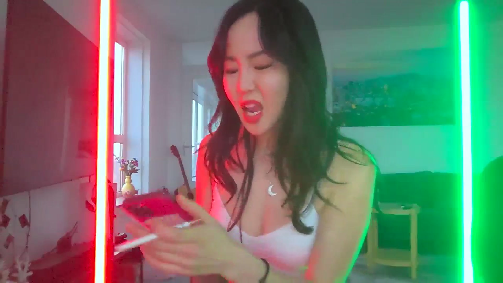 Gallery image thumbnail from EatMyKimchi's myfreecams stream on, 01/29/2024, 16:56 image 9 of 20