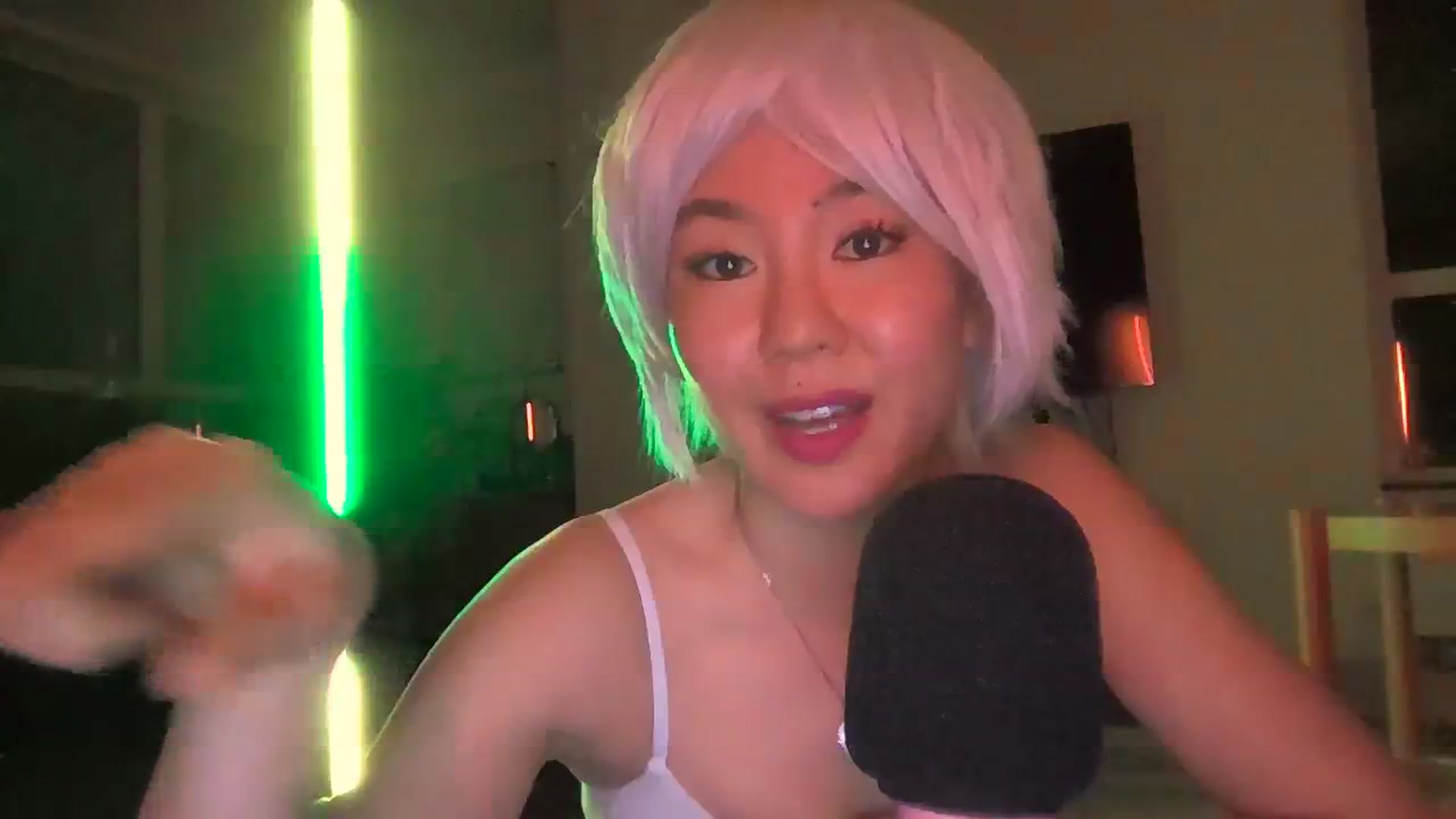 Gallery image thumbnail from EatMyKimchi's myfreecams stream on, 02/02/2024, 19:14 image 12 of 20