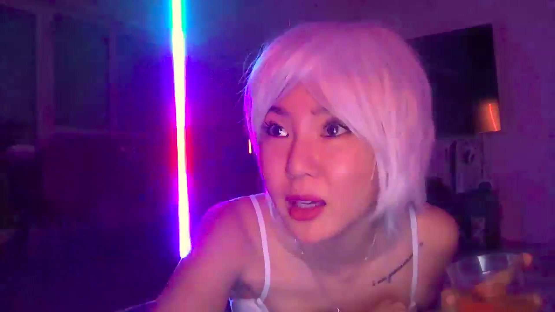 Gallery image thumbnail from EatMyKimchi's myfreecams stream on, 02/02/2024, 19:14 image 16 of 20
