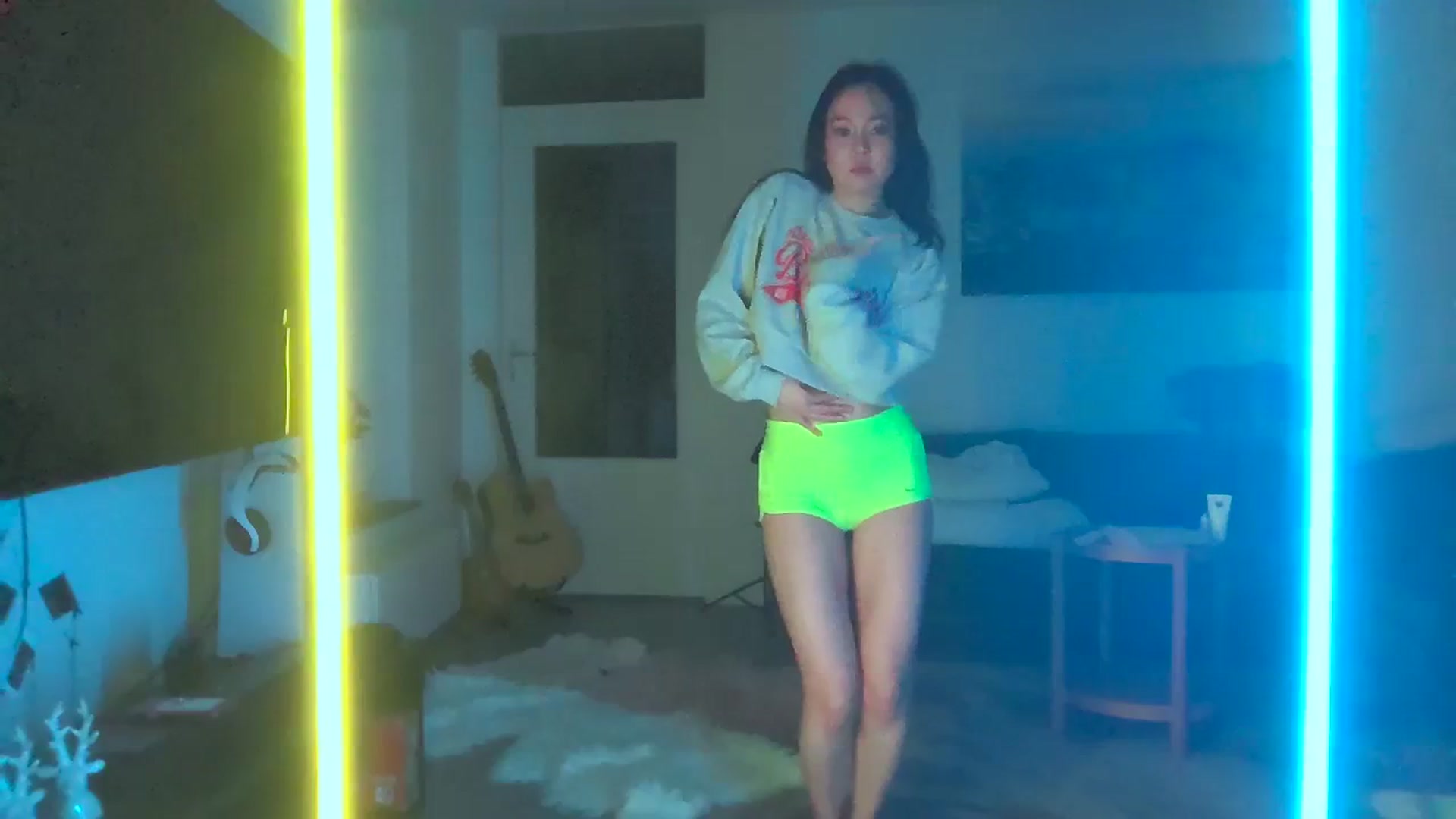 Gallery image thumbnail from EatMyKimchi's myfreecams stream on, 02/24/2024, 18:34 image 5 of 20