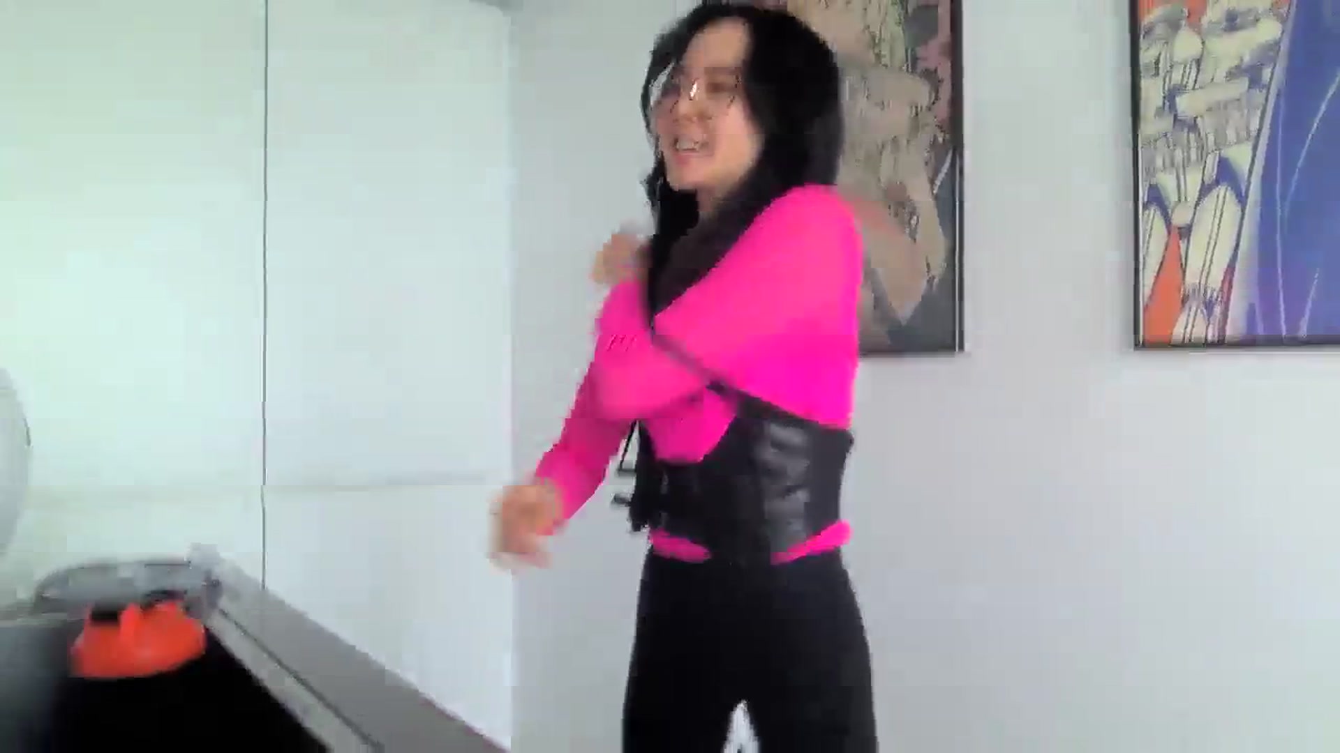 Gallery image thumbnail from EatMyKimchi's myfreecams stream on, 02/28/2024, 11:57 image 15 of 20