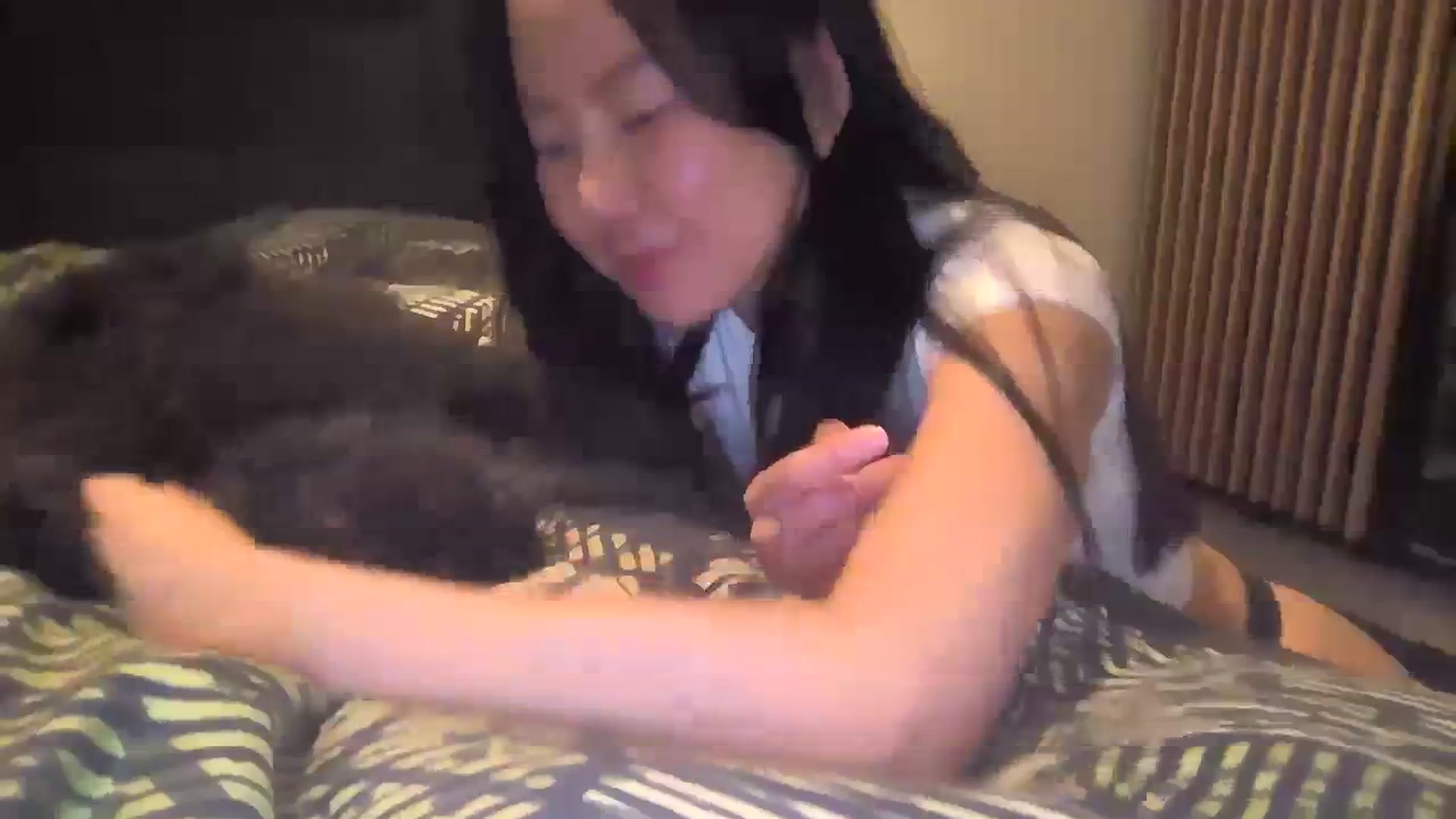 Gallery image thumbnail from EatMyKimchi's myfreecams stream on, 03/18/2024, 18:54 image 15 of 20