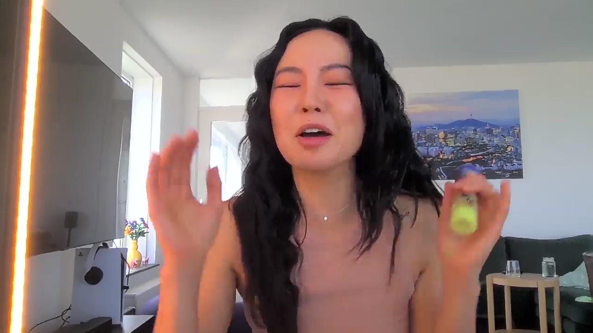 Gallery image thumbnail from EatMyKimchi's myfreecams stream on, 09/19/2024, 13:13 image 11 of 20