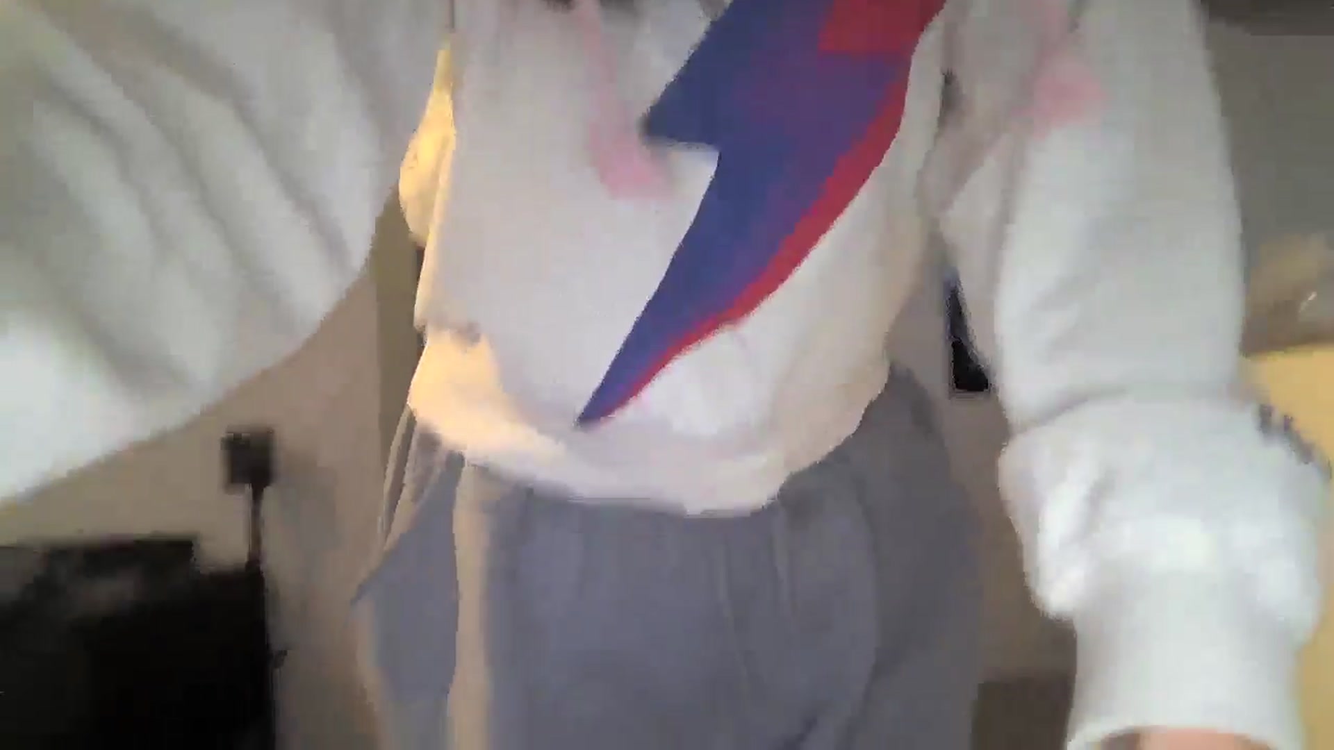 Gallery image thumbnail from EatMyKimchi's myfreecams stream on, 11/09/2024, 16:10 image 16 of 20