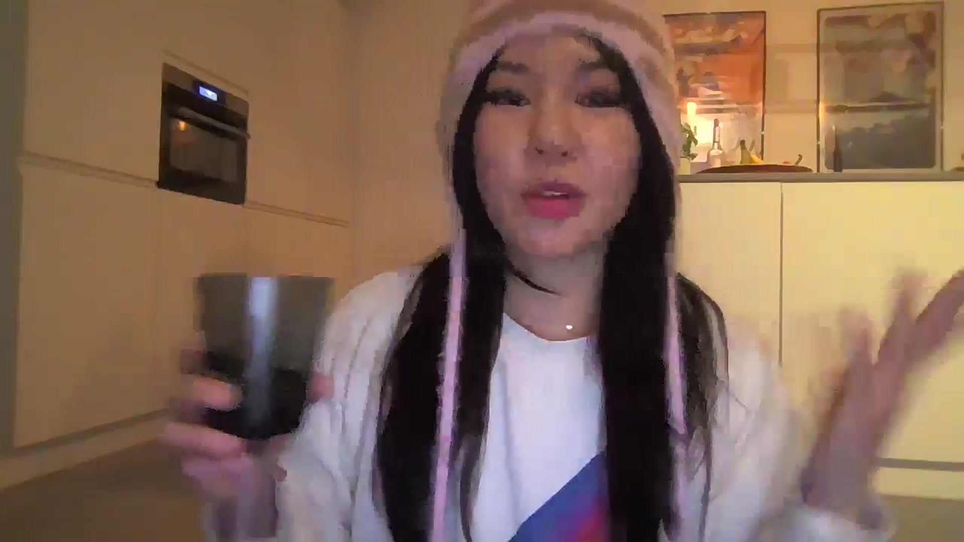 Gallery image thumbnail from EatMyKimchi's myfreecams stream on, 11/09/2024, 18:47 image 2 of 20