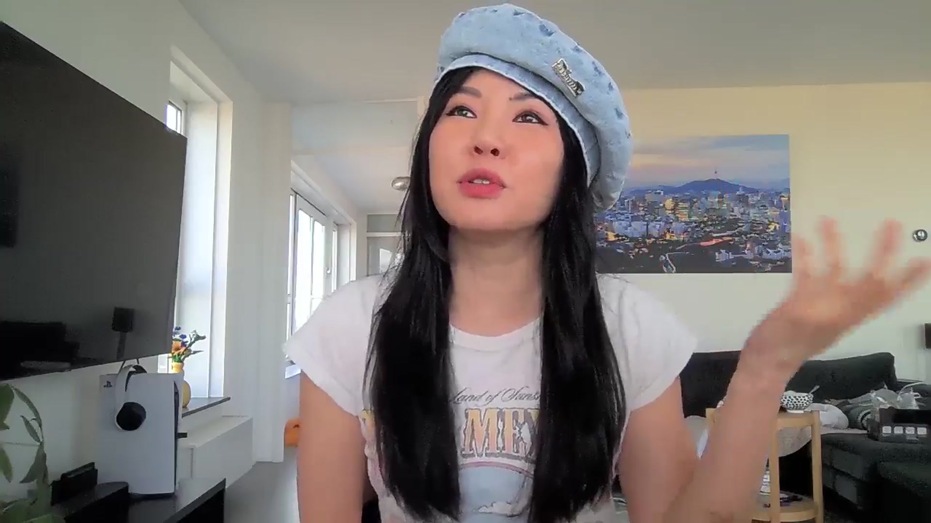 Gallery image thumbnail from EatMyKimchi's myfreecams stream on, 03/16/2025, 18:10 image 4 of 20