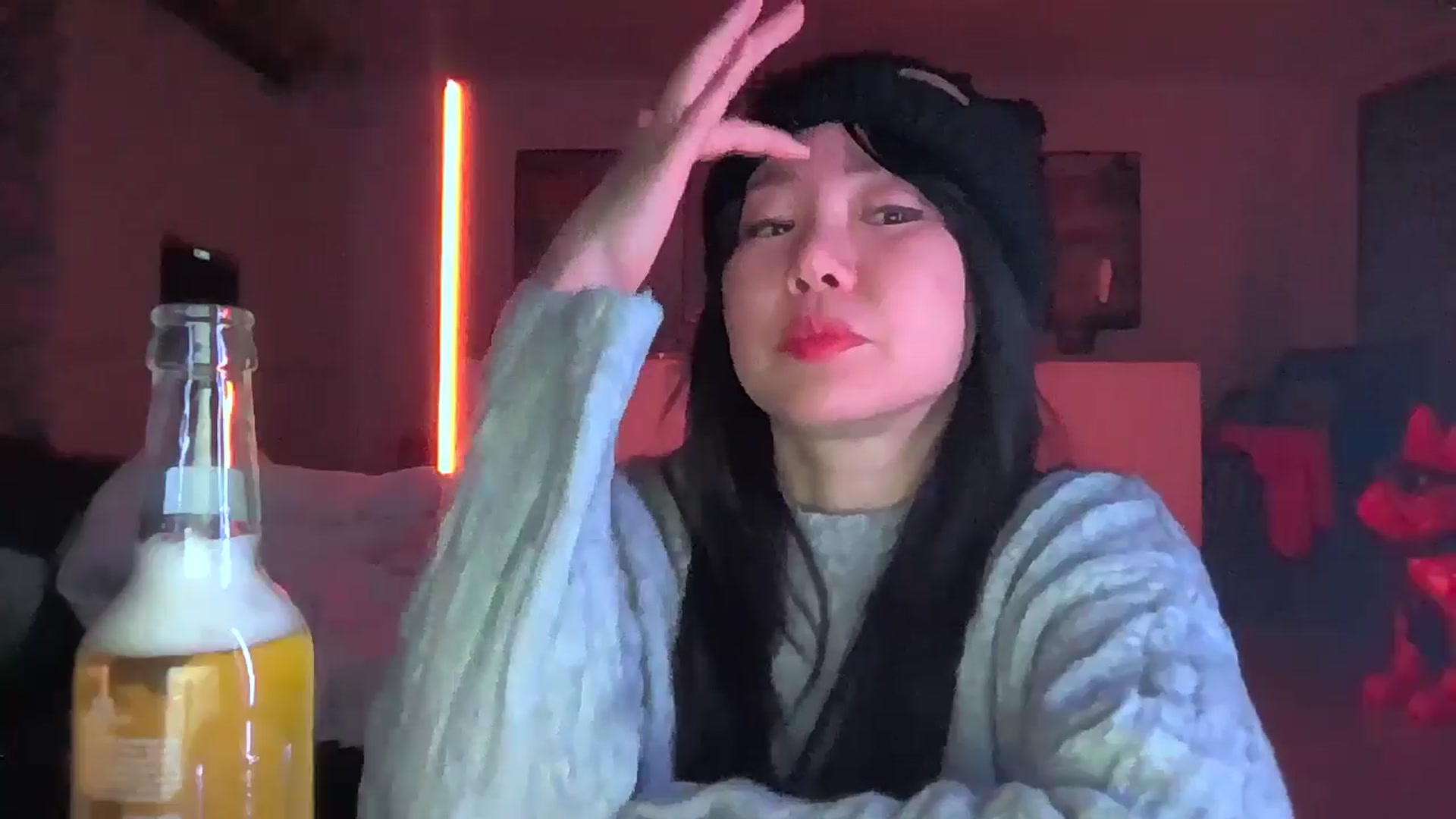 Gallery image thumbnail from EatMyKimchi's myfreecams stream on, 04/14/2025, 24:01 image 20 of 20