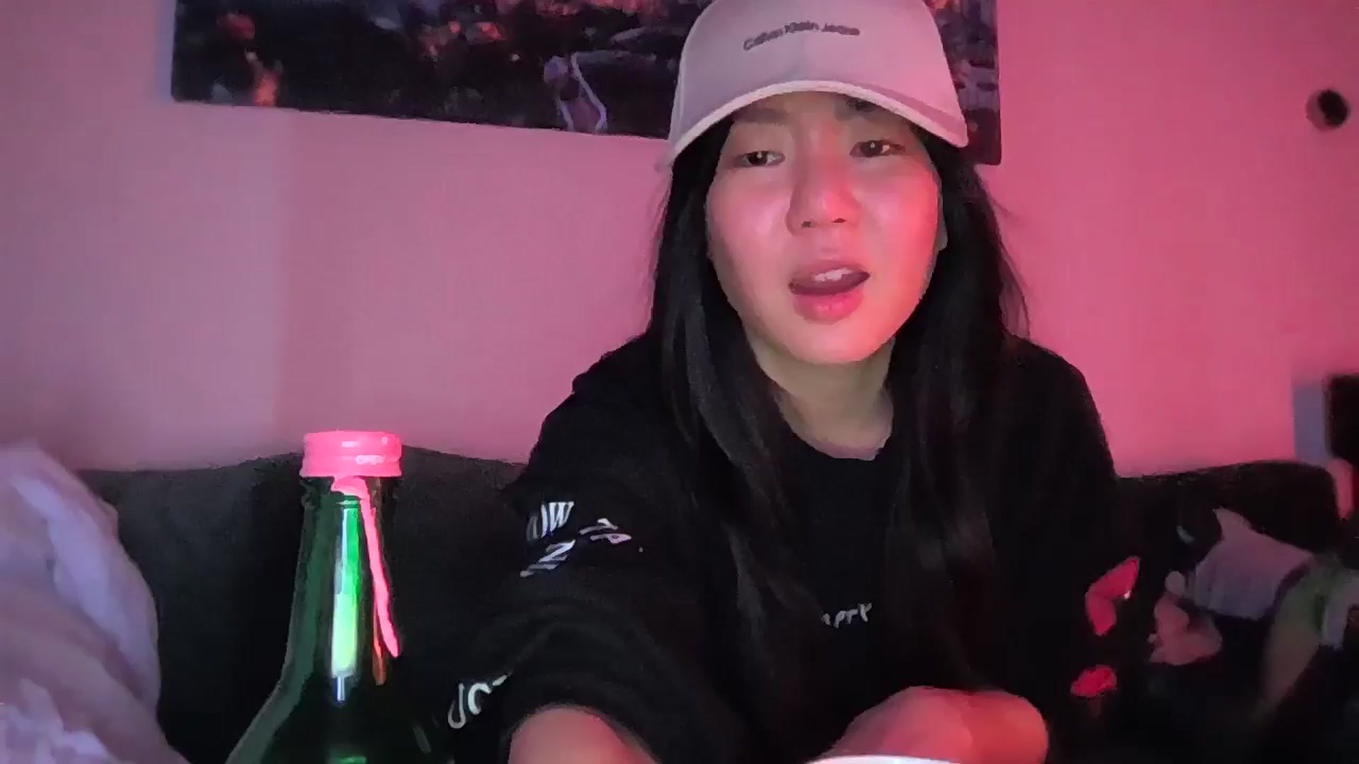 Gallery image thumbnail from EatMyKimchi's myfreecams stream on, 04/14/2025, 24:01 image 1 of 20