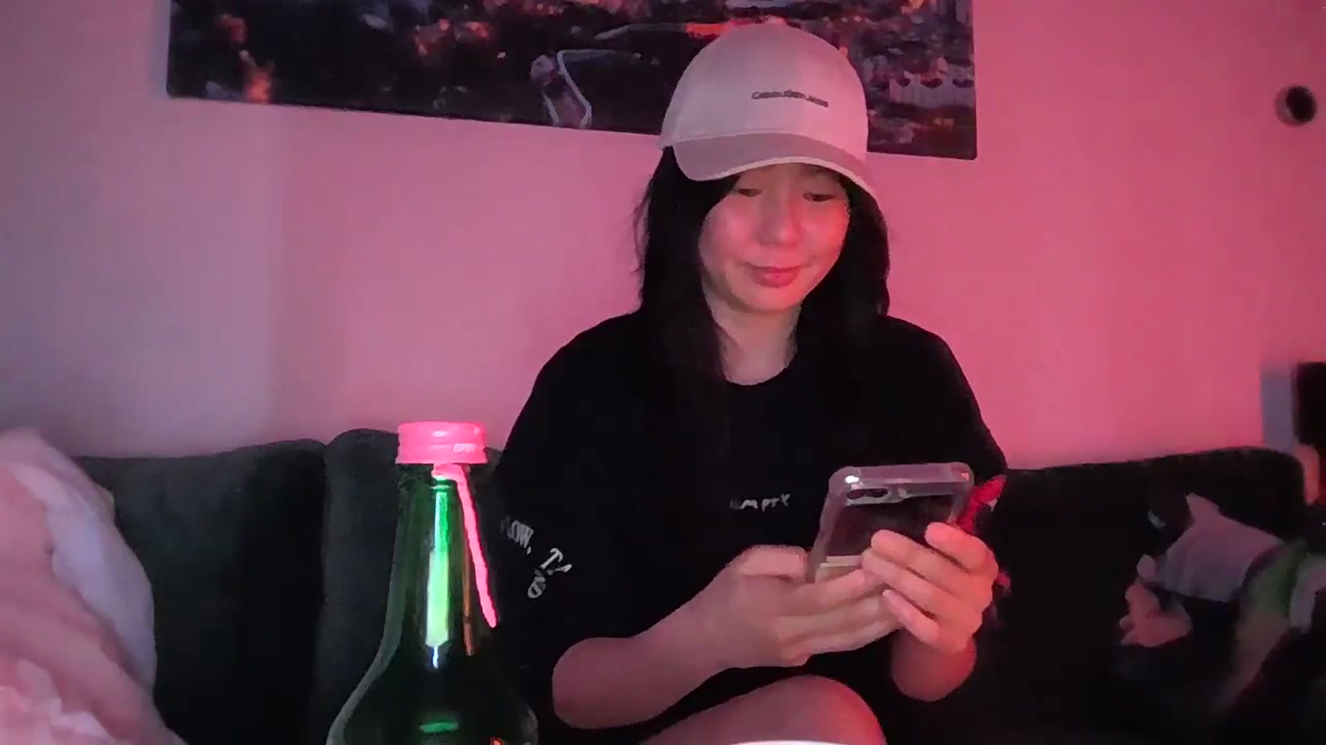 Gallery image thumbnail from EatMyKimchi's myfreecams stream on, 04/14/2025, 24:01 image 2 of 20