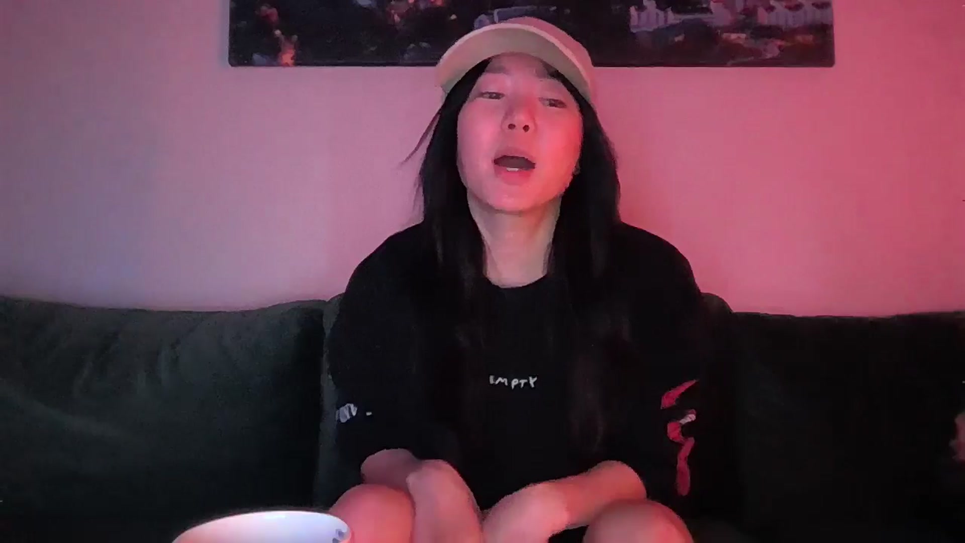 Gallery image thumbnail from EatMyKimchi's myfreecams stream on, 04/14/2025, 24:01 image 6 of 20
