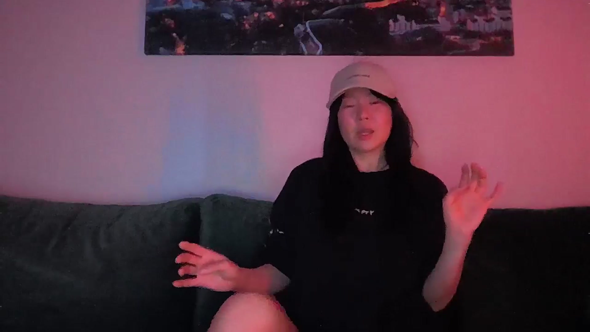 Gallery image thumbnail from EatMyKimchi's myfreecams stream on, 04/14/2025, 24:01 image 10 of 20