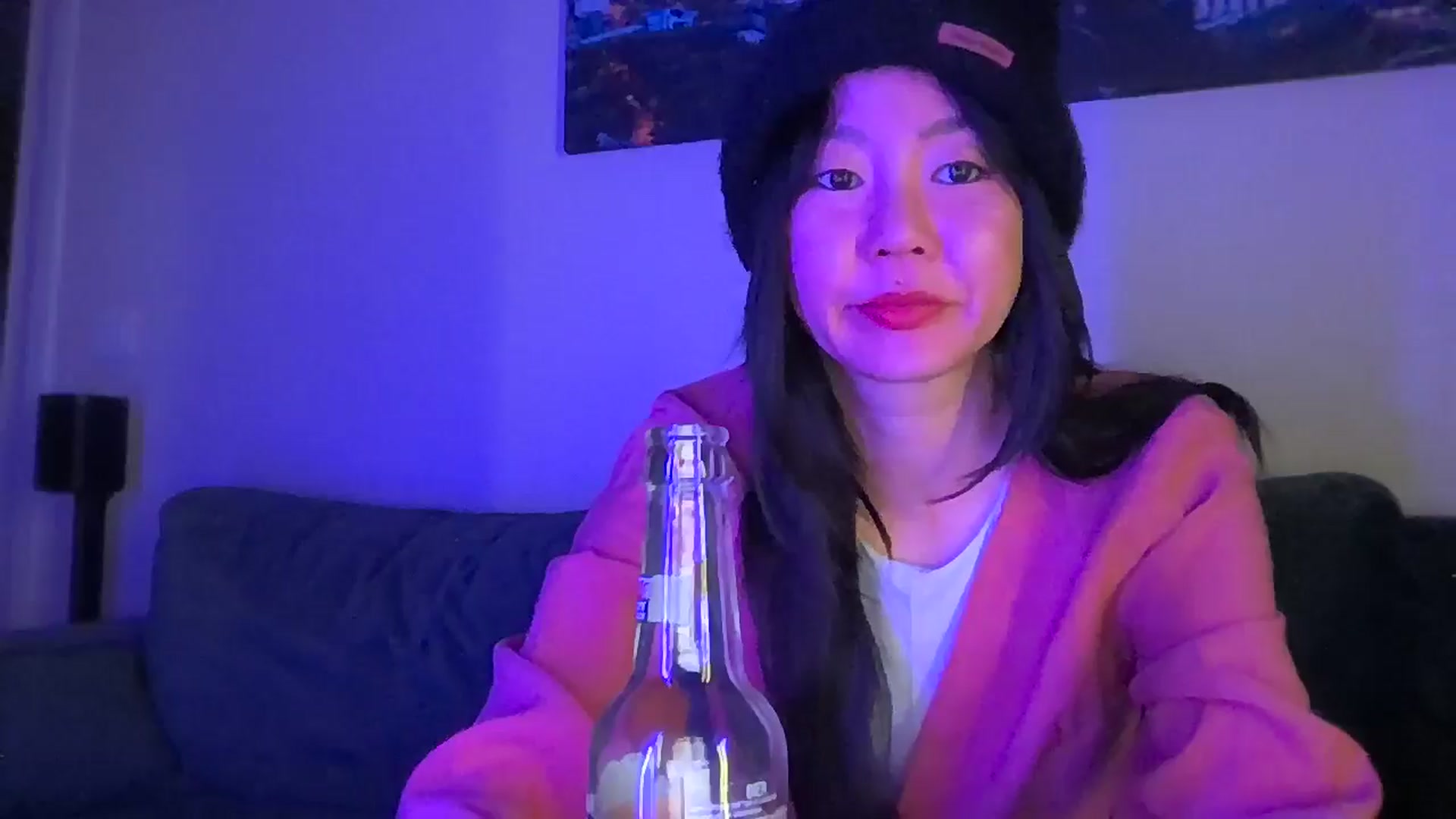 Gallery image thumbnail from EatMyKimchi's myfreecams stream on, 04/14/2025, 01:50 image 3 of 20