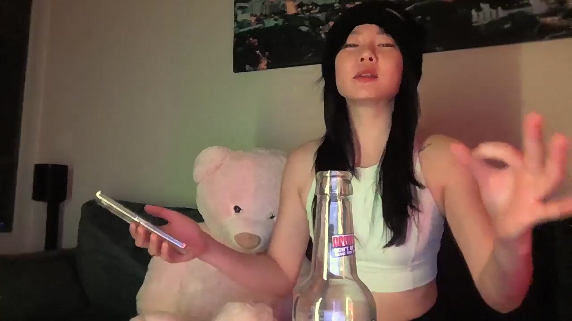 Gallery image thumbnail from EatMyKimchi's myfreecams stream on, 04/14/2025, 01:50 image 12 of 20