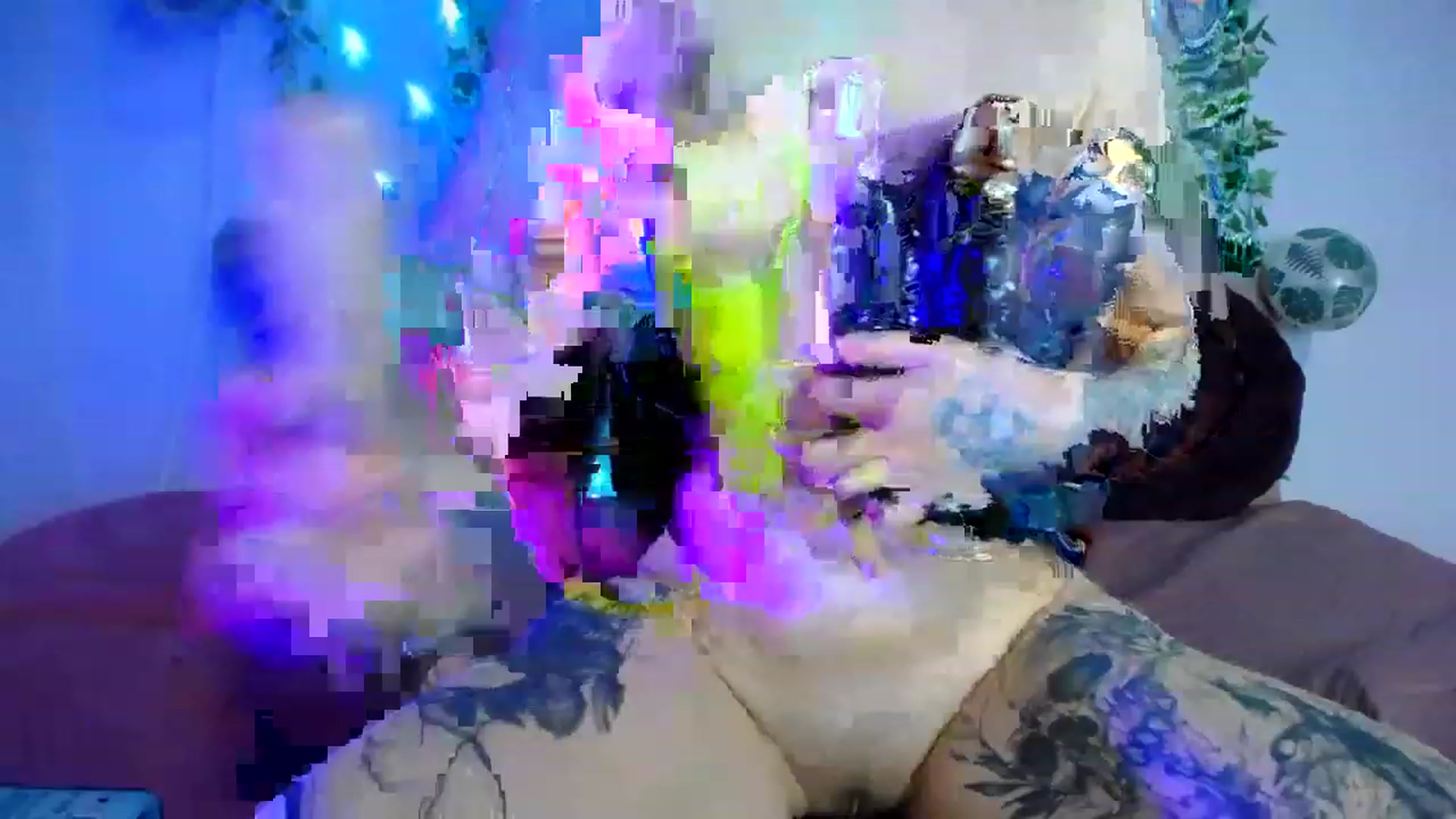 Gallery image thumbnail from EatMyPieDaddy's myfreecams stream on, 11/27/2022, 23:32 image 15 of 20