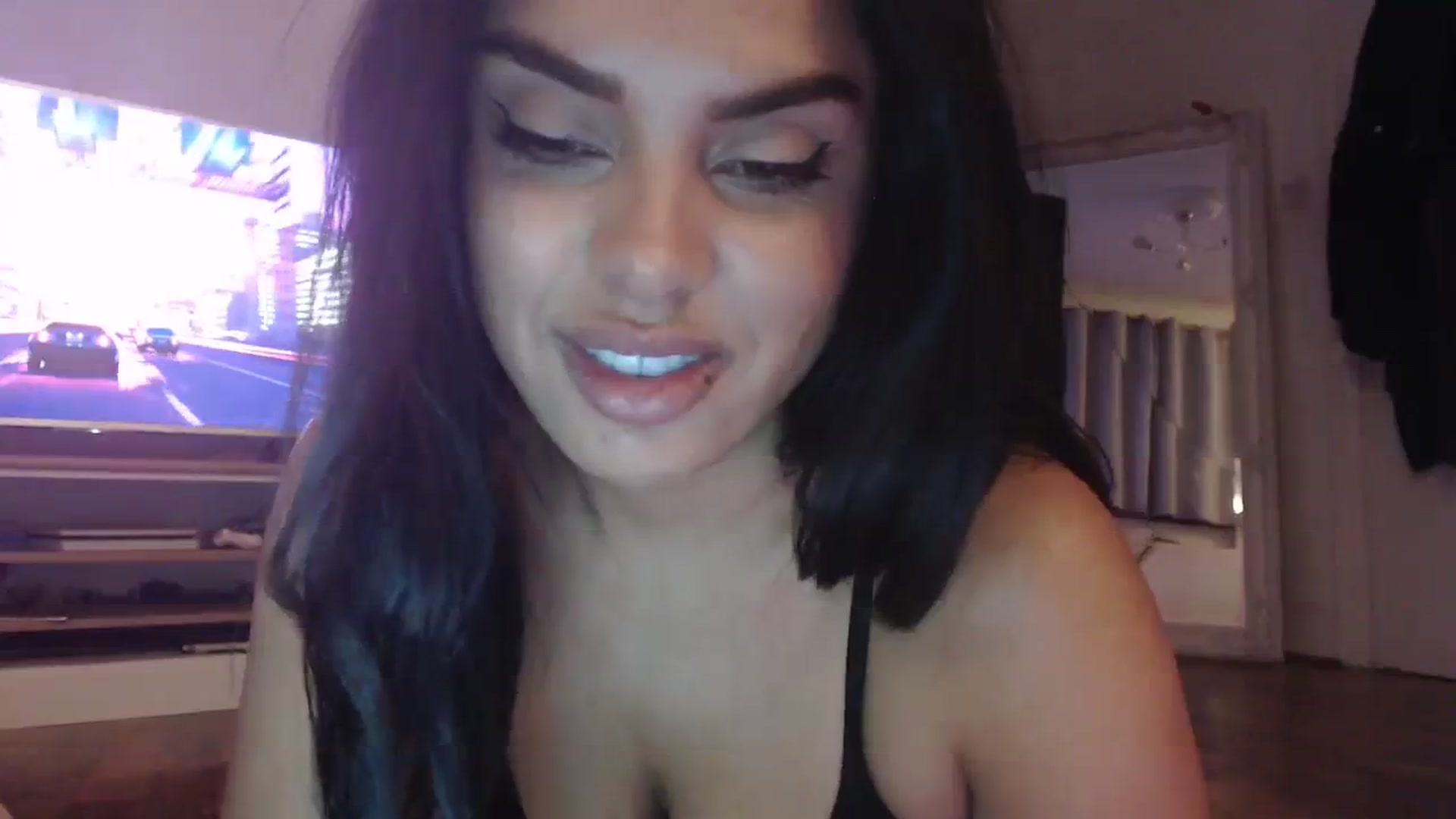 Gallery image thumbnail from EbonyJasmine's myfreecams stream on, 12/21/2023, 23:20 image 14 of 20
