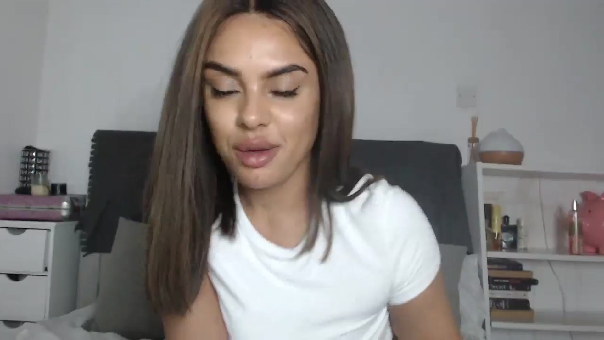 Gallery image thumbnail from EbonyJasmine's myfreecams stream on, 06/15/2024, 22:39 image 14 of 20