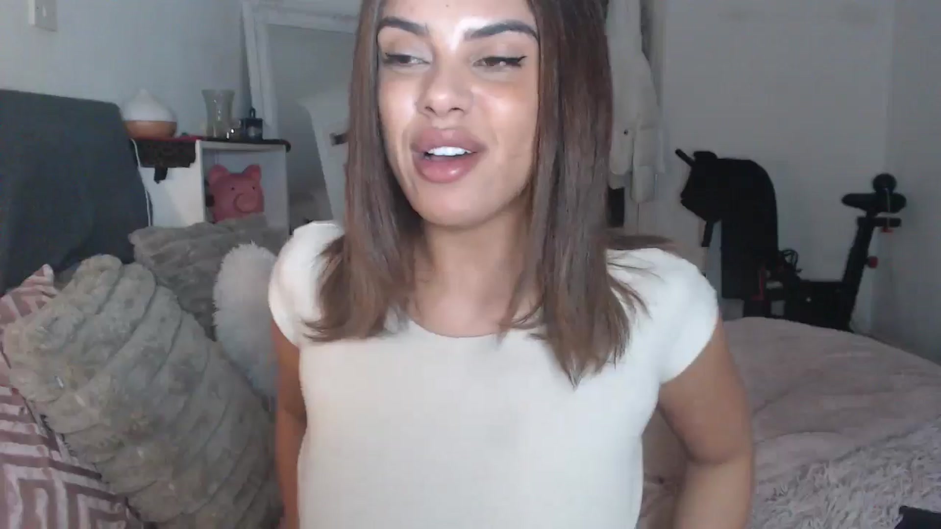 Gallery image thumbnail from EbonyJasmine's myfreecams stream on, 01/17/2025, 19:37 image 10 of 20