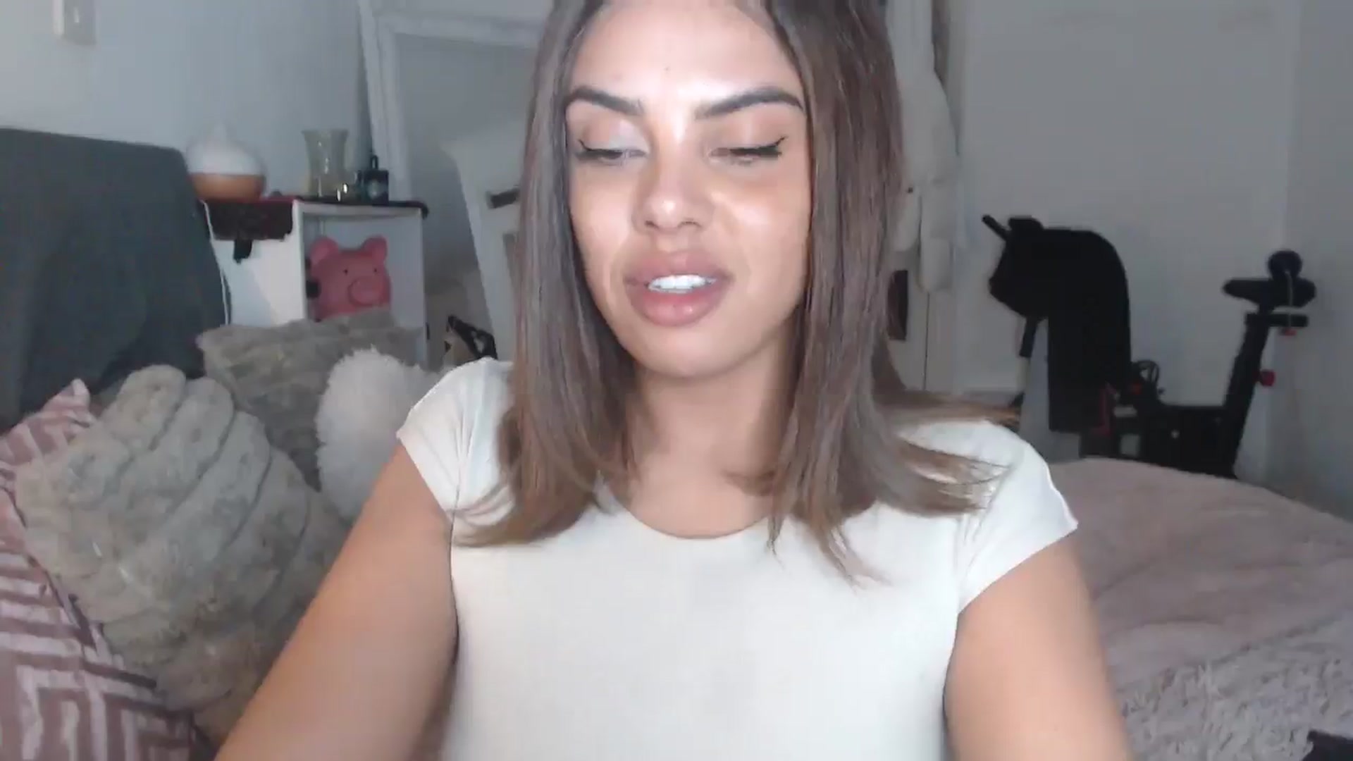Gallery image thumbnail from EbonyJasmine's myfreecams stream on, 01/17/2025, 19:37 image 14 of 20