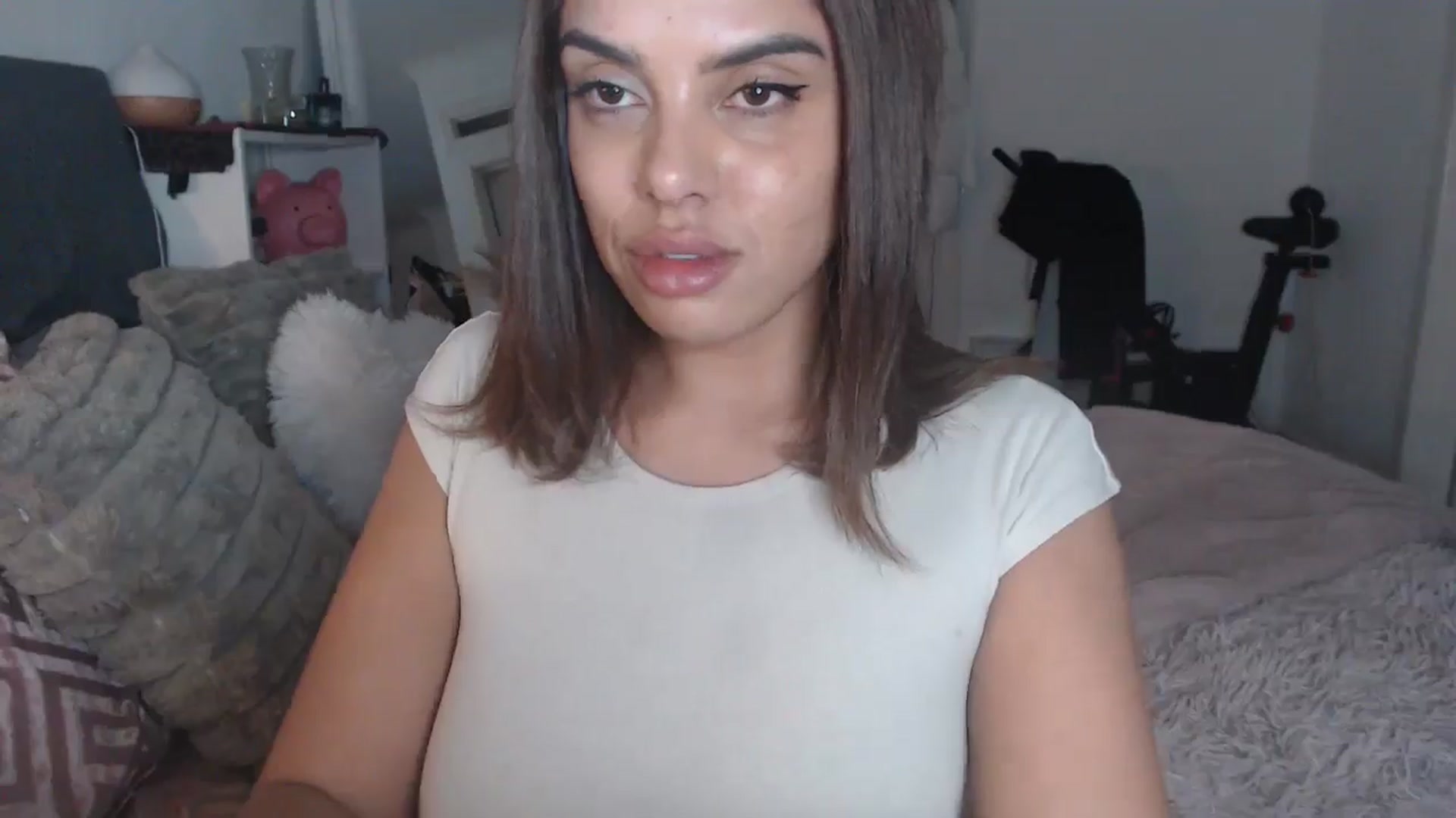 Gallery image thumbnail from EbonyJasmine's myfreecams stream on, 01/17/2025, 19:37 image 19 of 20