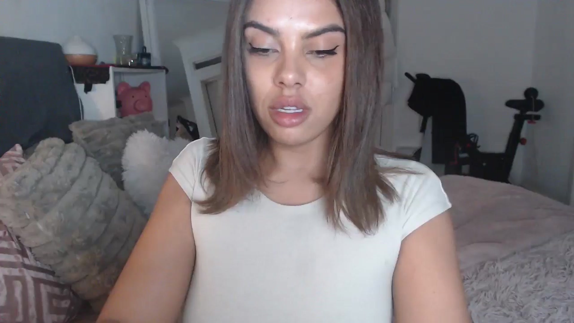 Gallery image thumbnail from EbonyJasmine's myfreecams stream on, 01/17/2025, 19:37 image 17 of 20