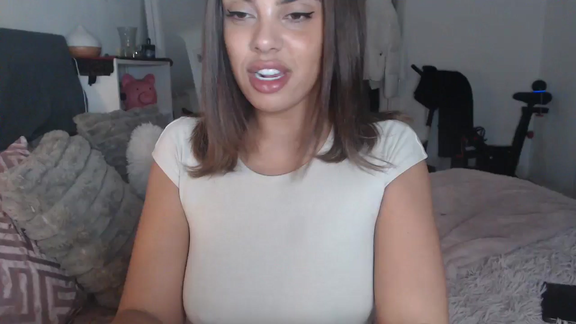 Gallery image thumbnail from EbonyJasmine's myfreecams stream on, 01/17/2025, 19:37 image 1 of 20