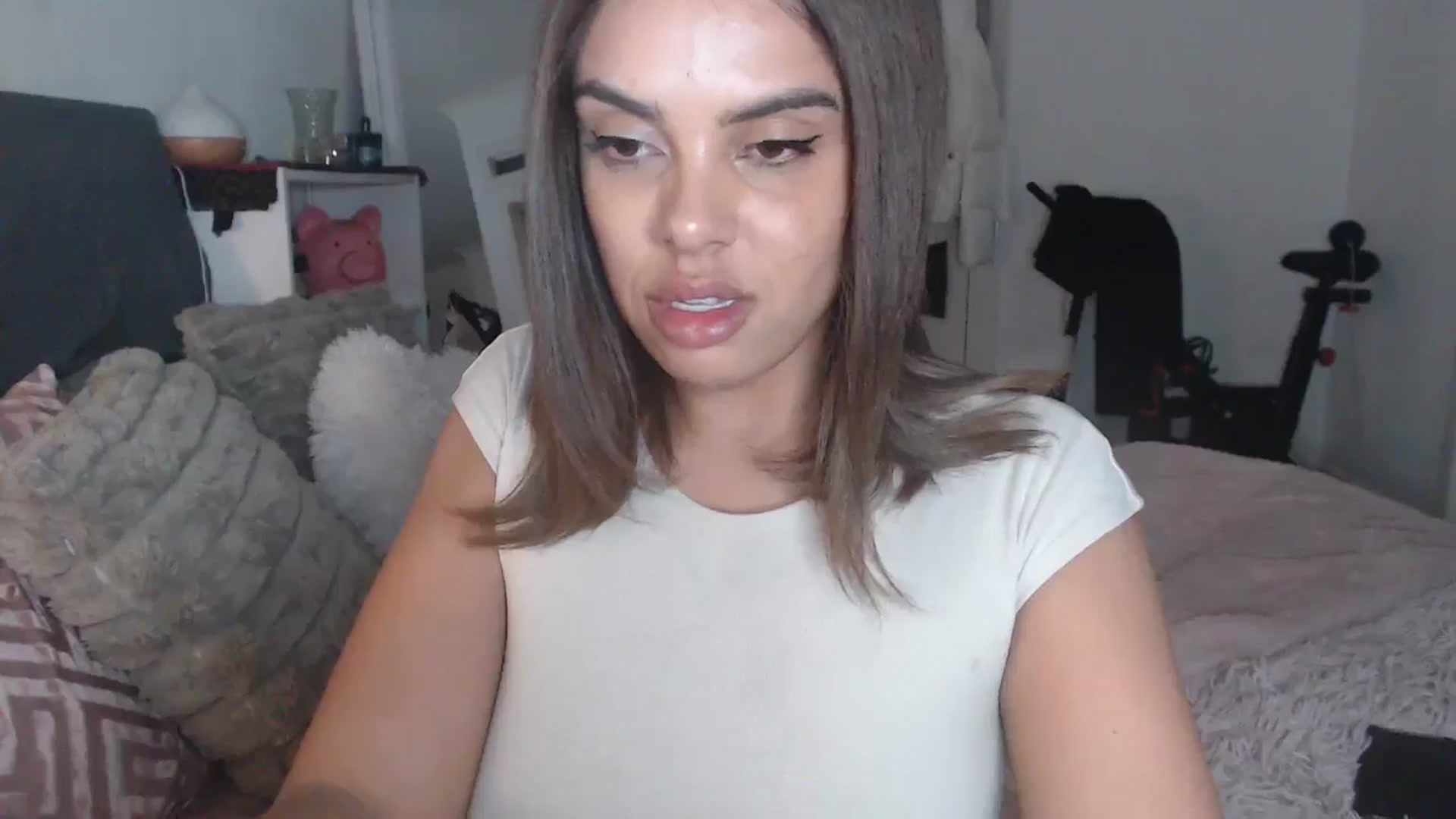 Gallery image thumbnail from EbonyJasmine's myfreecams stream on, 01/17/2025, 19:37 image 16 of 20