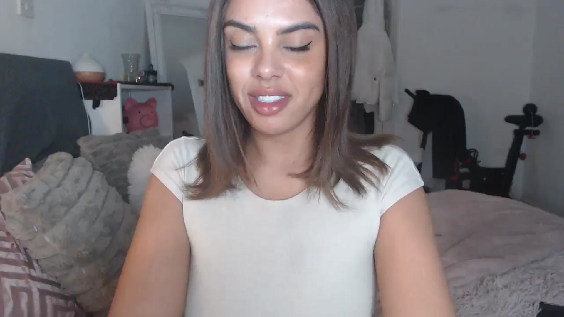 Gallery image thumbnail from EbonyJasmine's myfreecams stream on, 01/17/2025, 19:37 image 8 of 20