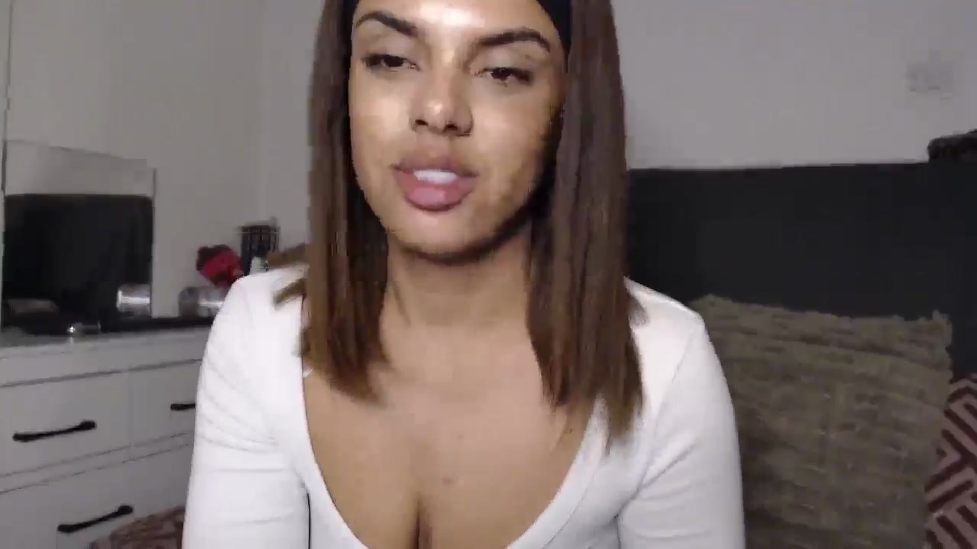Gallery image thumbnail from EbonyJasmine's myfreecams stream on, 03/23/2025, 19:33 image 4 of 20