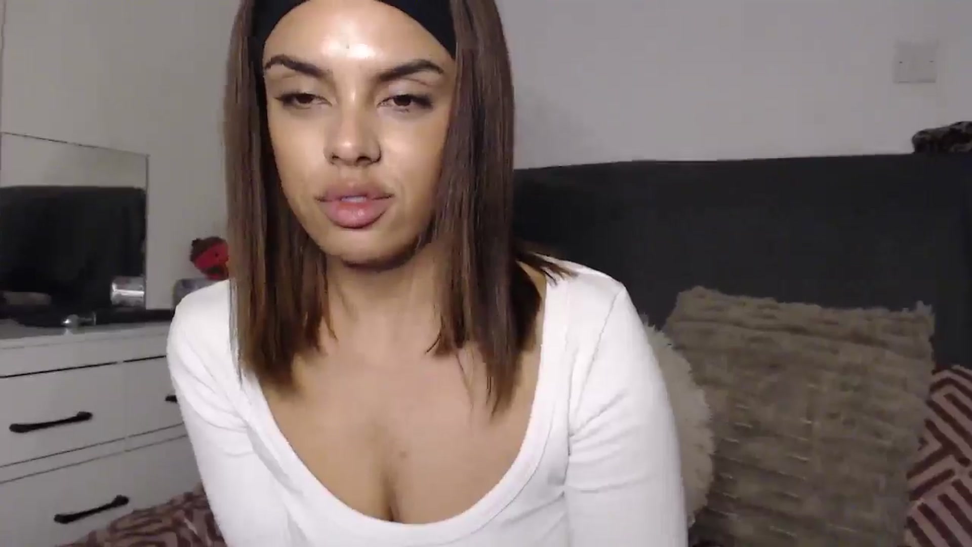 Gallery image thumbnail from EbonyJasmine's myfreecams stream on, 03/23/2025, 19:33 image 9 of 20