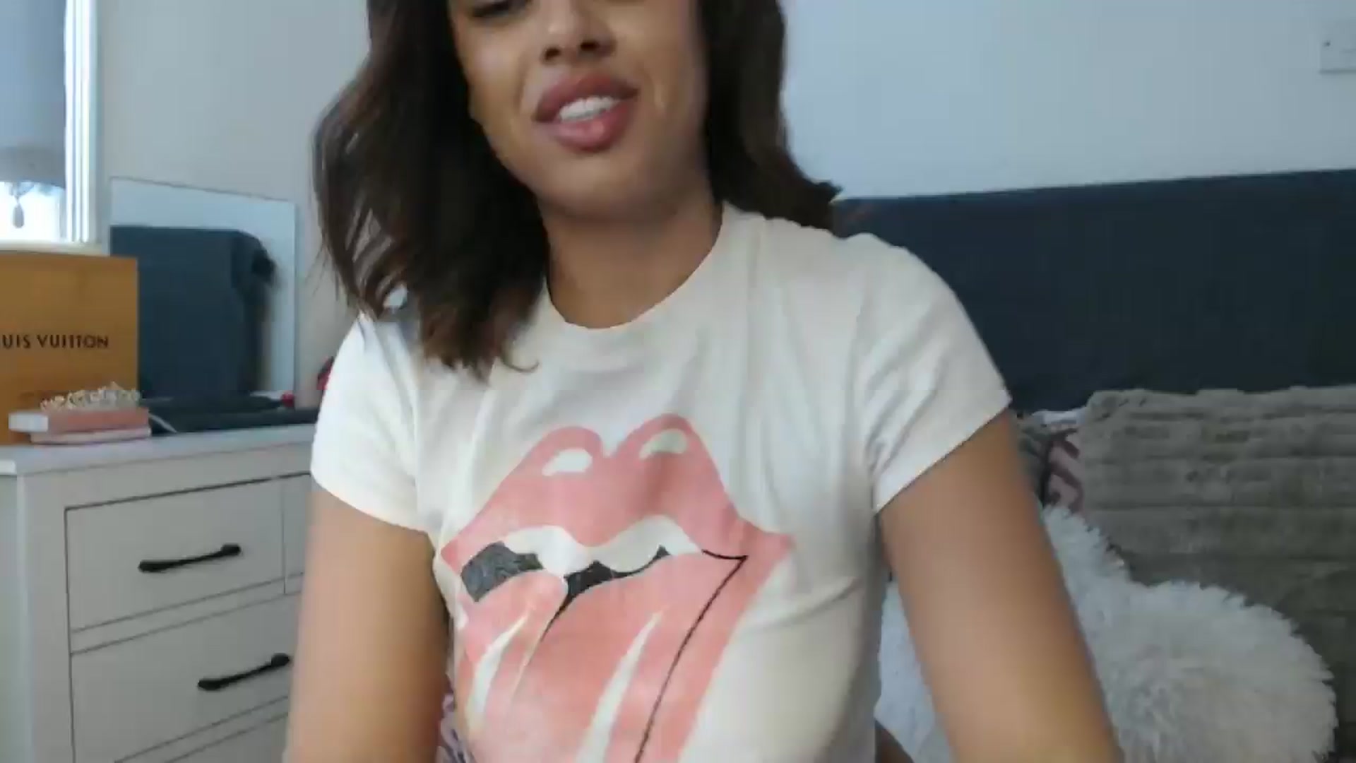 Gallery image thumbnail from EbonyJasmine's myfreecams stream on, 04/19/2025, 16:50 image 1 of 20