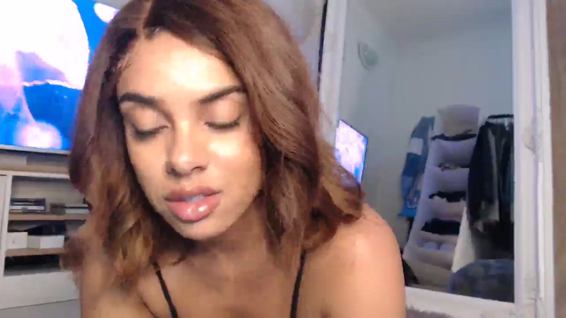 Gallery image thumbnail from EbonyJasmine's myfreecams stream on, 09/09/2025, 16:21 image 8 of 20