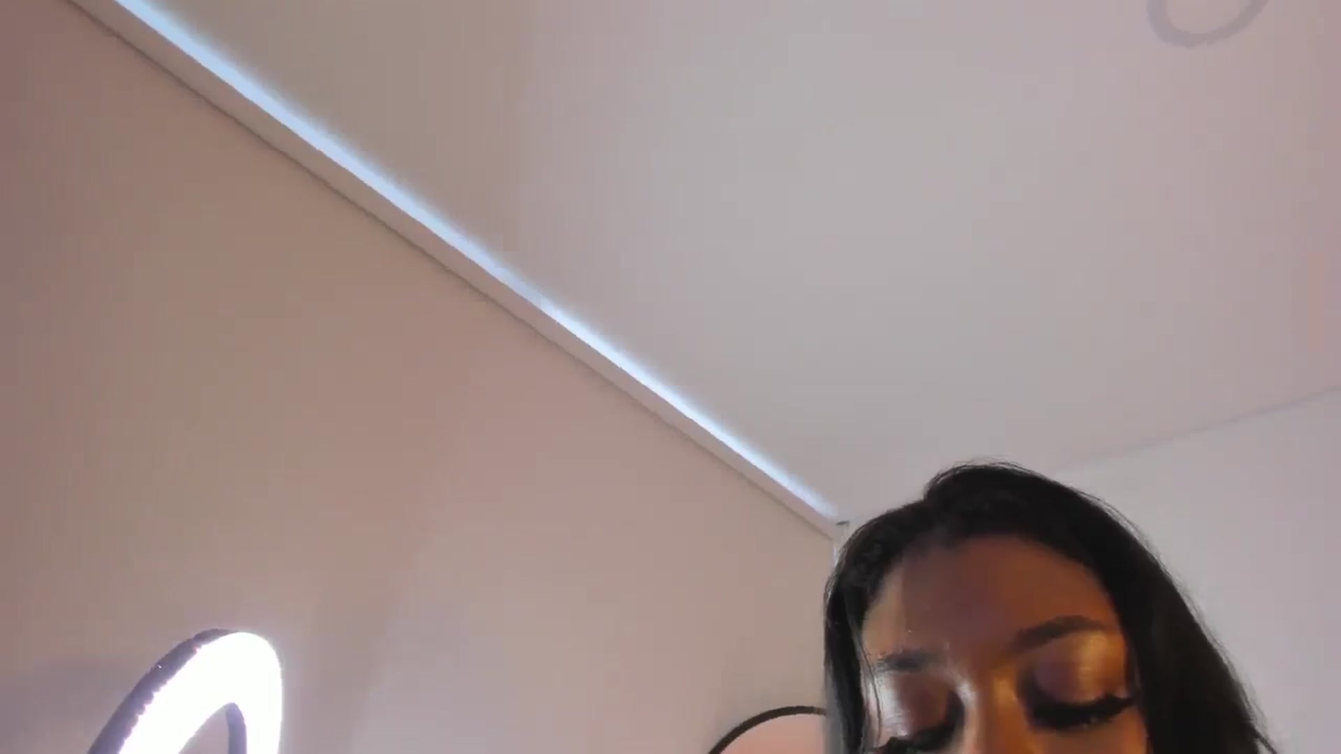 Gallery image thumbnail from EbonySasha's myfreecams stream on, 04/19/2025, 14:43 image 6 of 20