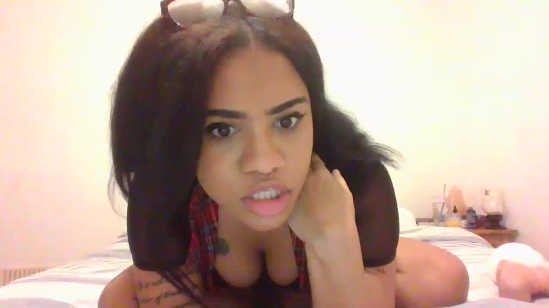 Gallery image thumbnail from EbonySlut2's myfreecams stream on, 01/12/2023, 20:35 image 12 of 20