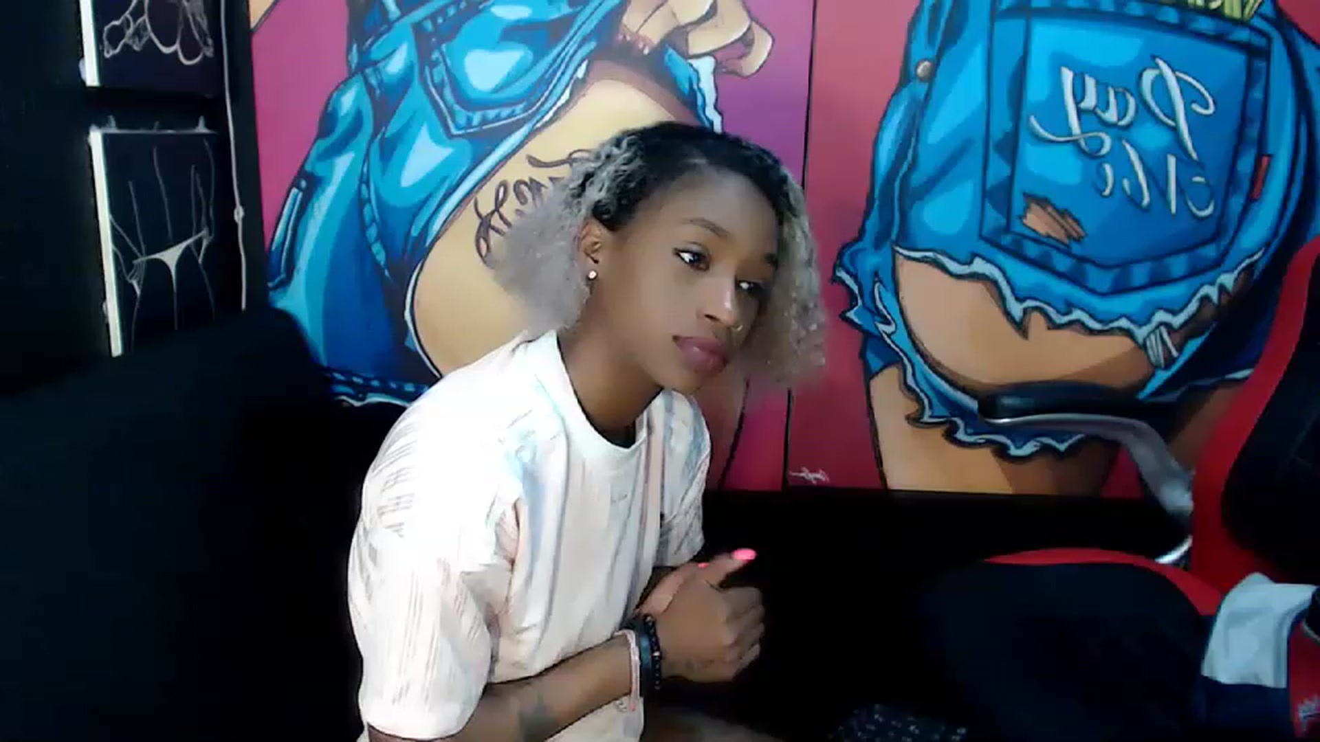 Gallery image thumbnail from Ebonyindian69's myfreecams stream on, 11/25/2022, 02:52 image 10 of 20