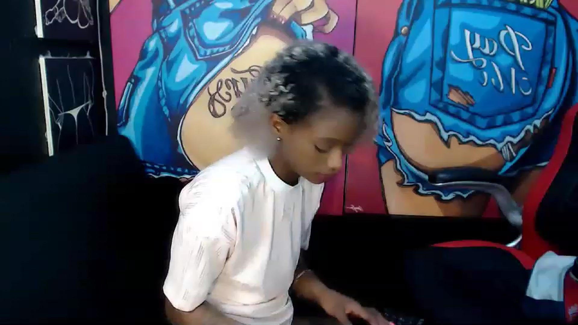 Gallery image thumbnail from Ebonyindian69's myfreecams stream on, 11/25/2022, 02:52 image 9 of 20