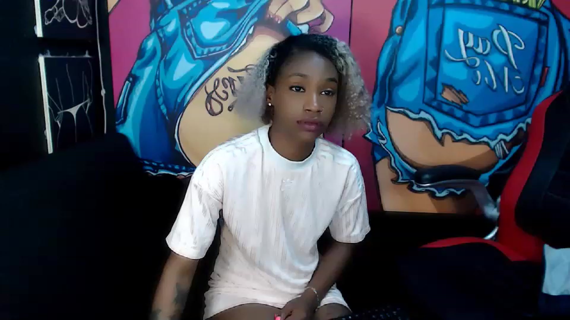 Gallery image thumbnail from Ebonyindian69's myfreecams stream on, 11/25/2022, 02:52 image 18 of 20