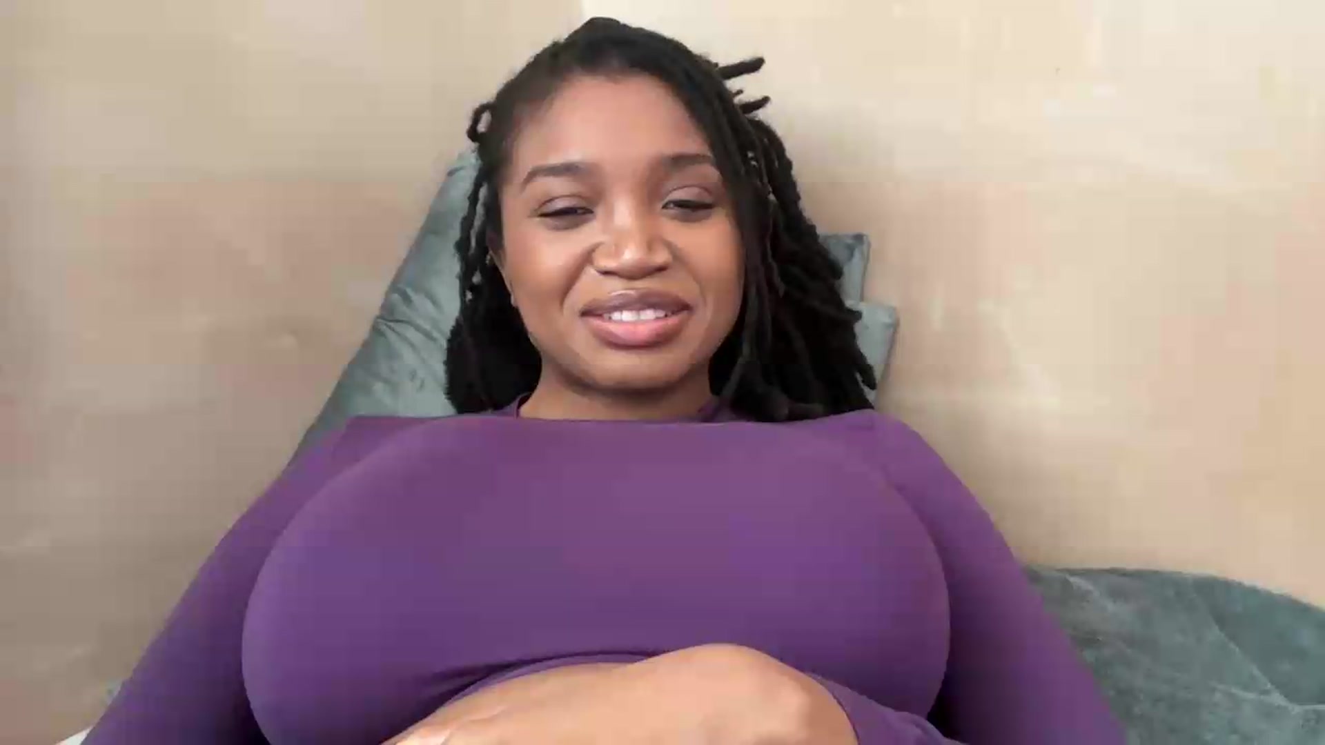 Gallery image thumbnail from EchidnaHeart's myfreecams stream on, 05/21/2026, 18:48 image 10 of 20