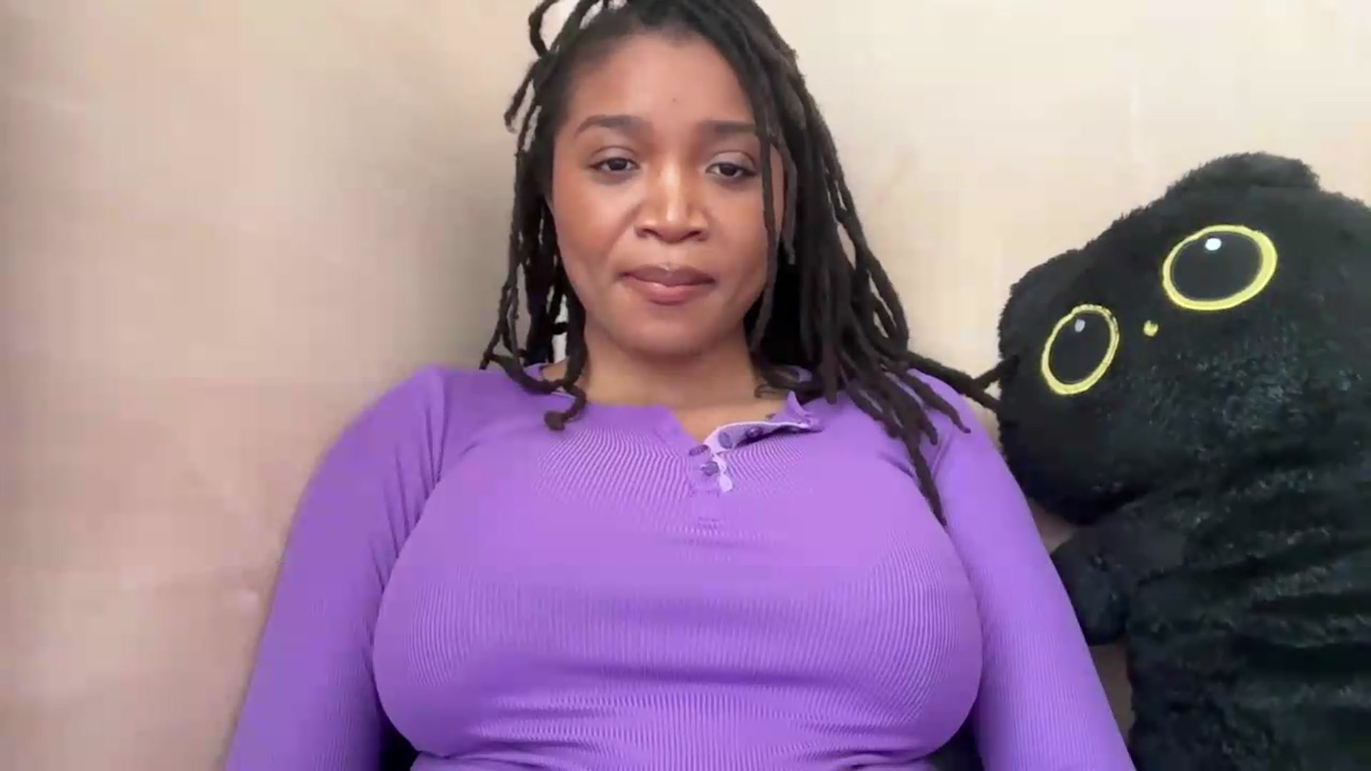 Gallery image thumbnail from EchidnaHeart's myfreecams stream on, 05/27/2026, 17:13 image 8 of 20