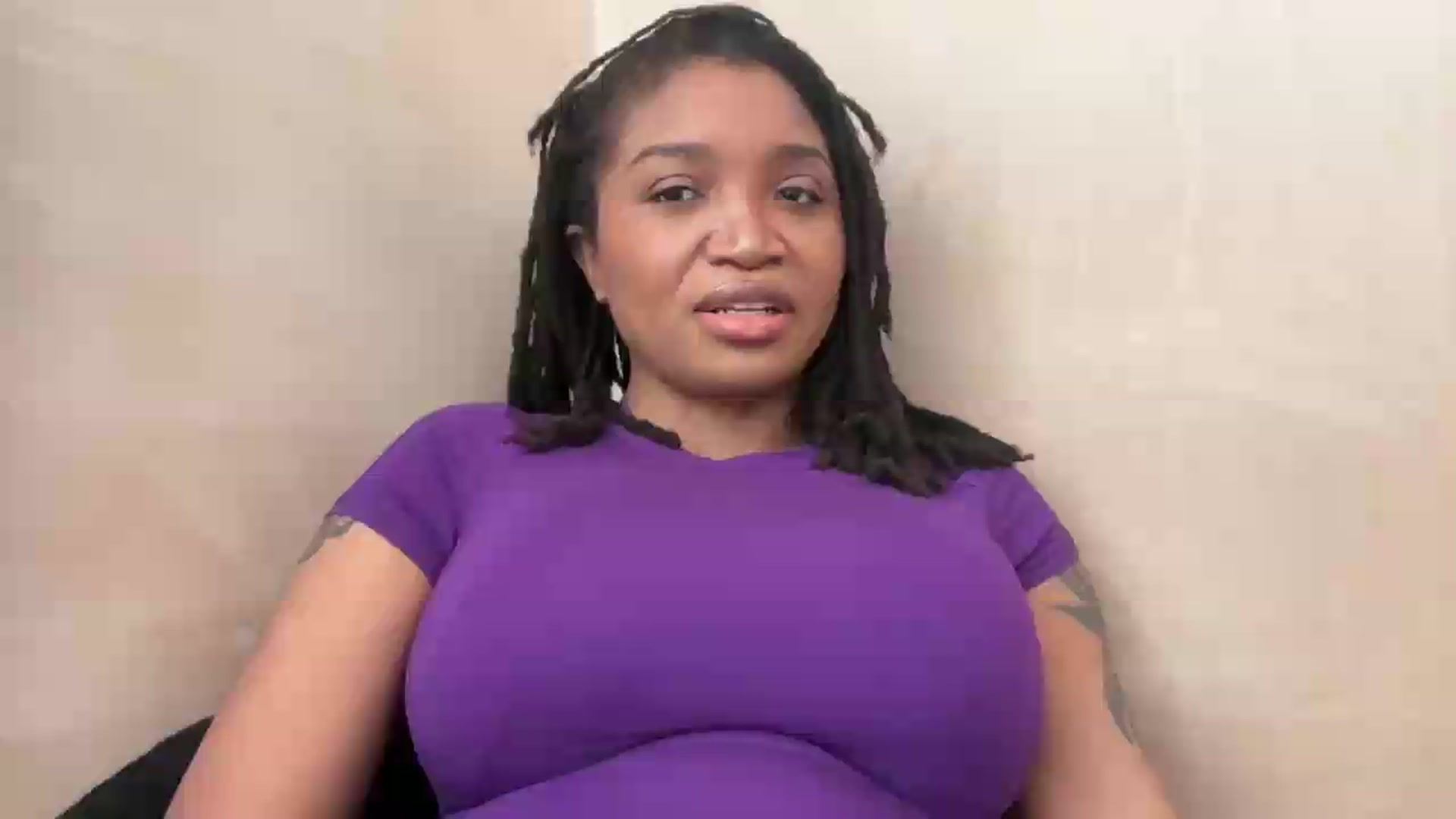 Gallery image thumbnail from EchidnaHeart's myfreecams stream on, 05/28/2026, 15:58 image 9 of 20