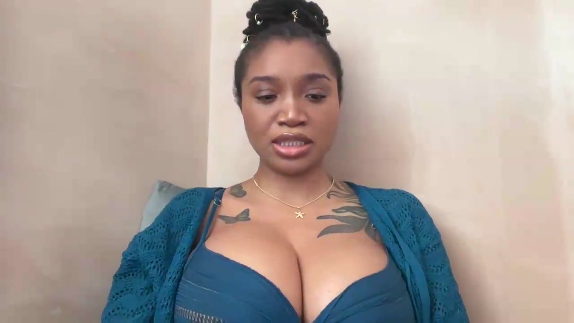 Gallery image thumbnail from EchidnaHeart's myfreecams stream on, 06/02/2026, 14:37 image 2 of 20