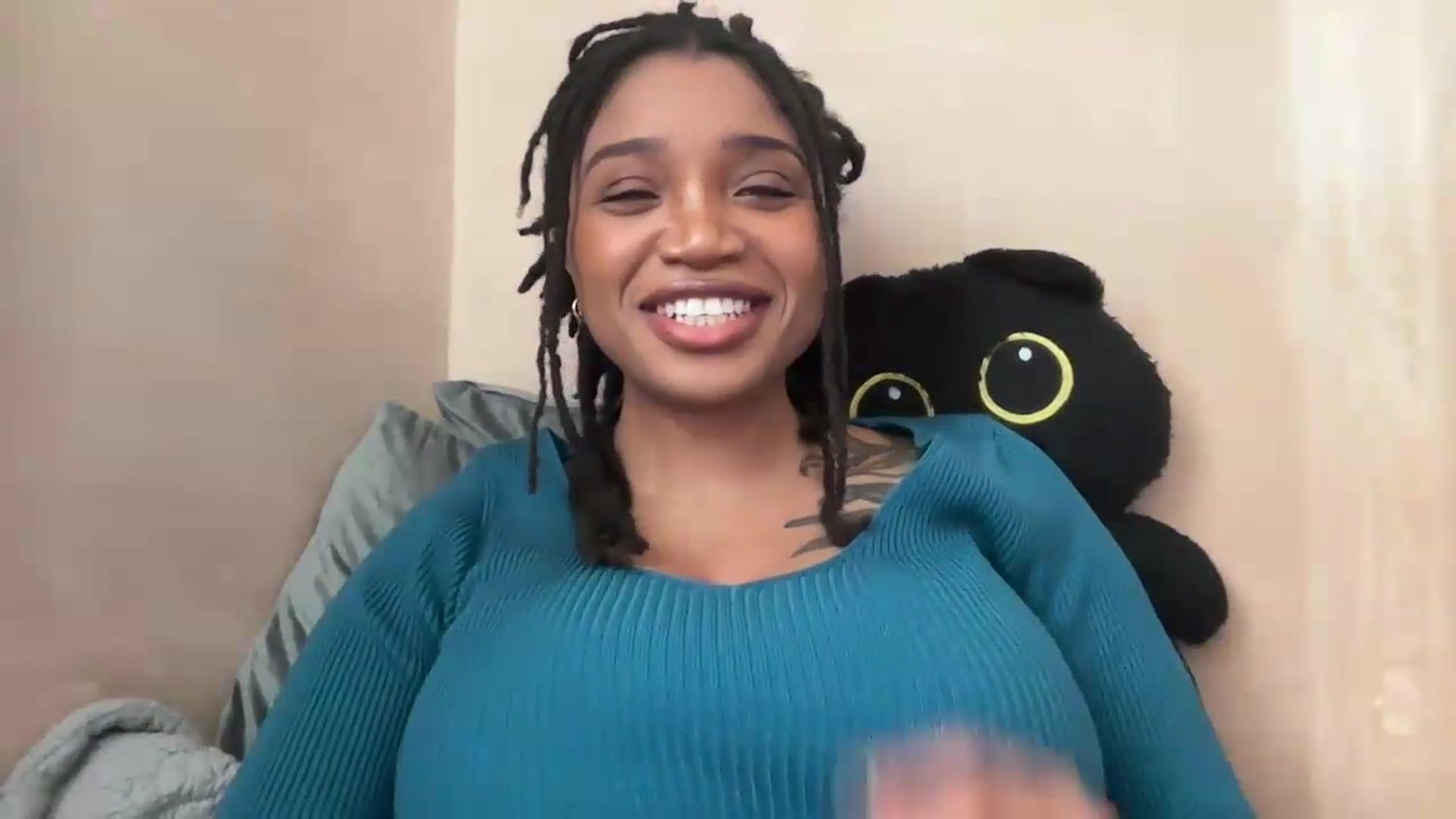 Gallery image thumbnail from EchidnaHeart's myfreecams stream on, 06/04/2026, 17:53 image 11 of 20