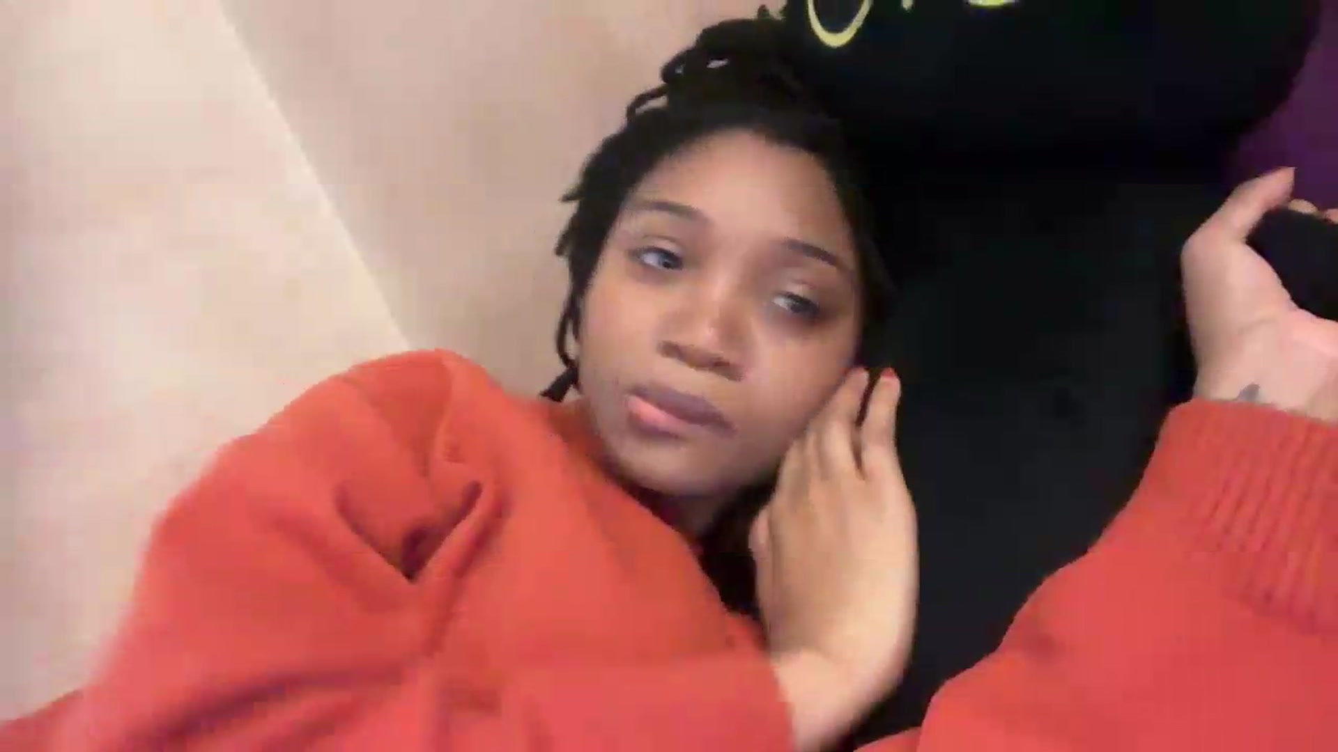 Gallery image thumbnail from EchidnaHeart's myfreecams stream on, 10/03/2026, 17:53 image 18 of 20