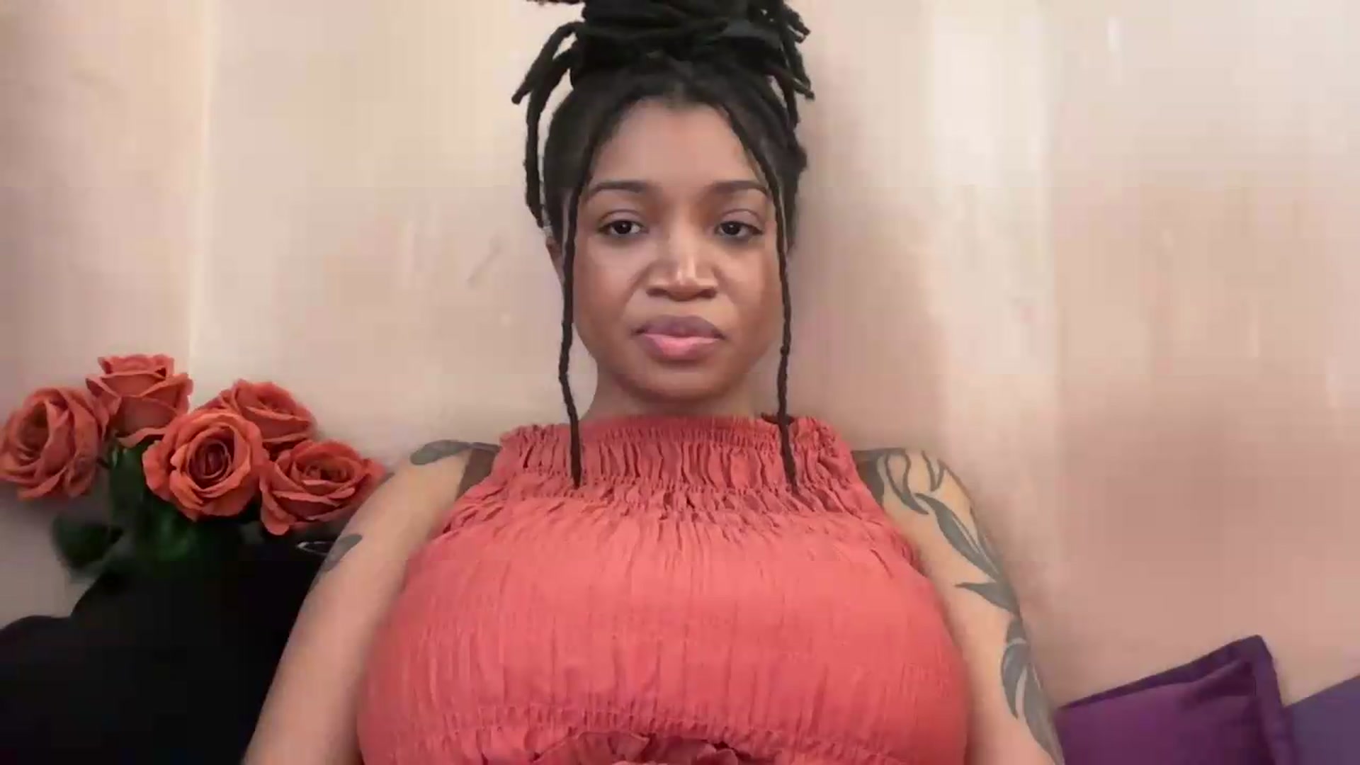 Gallery image thumbnail from EchidnaHeart's myfreecams stream on, 10/04/2026, 10:07 image 18 of 20